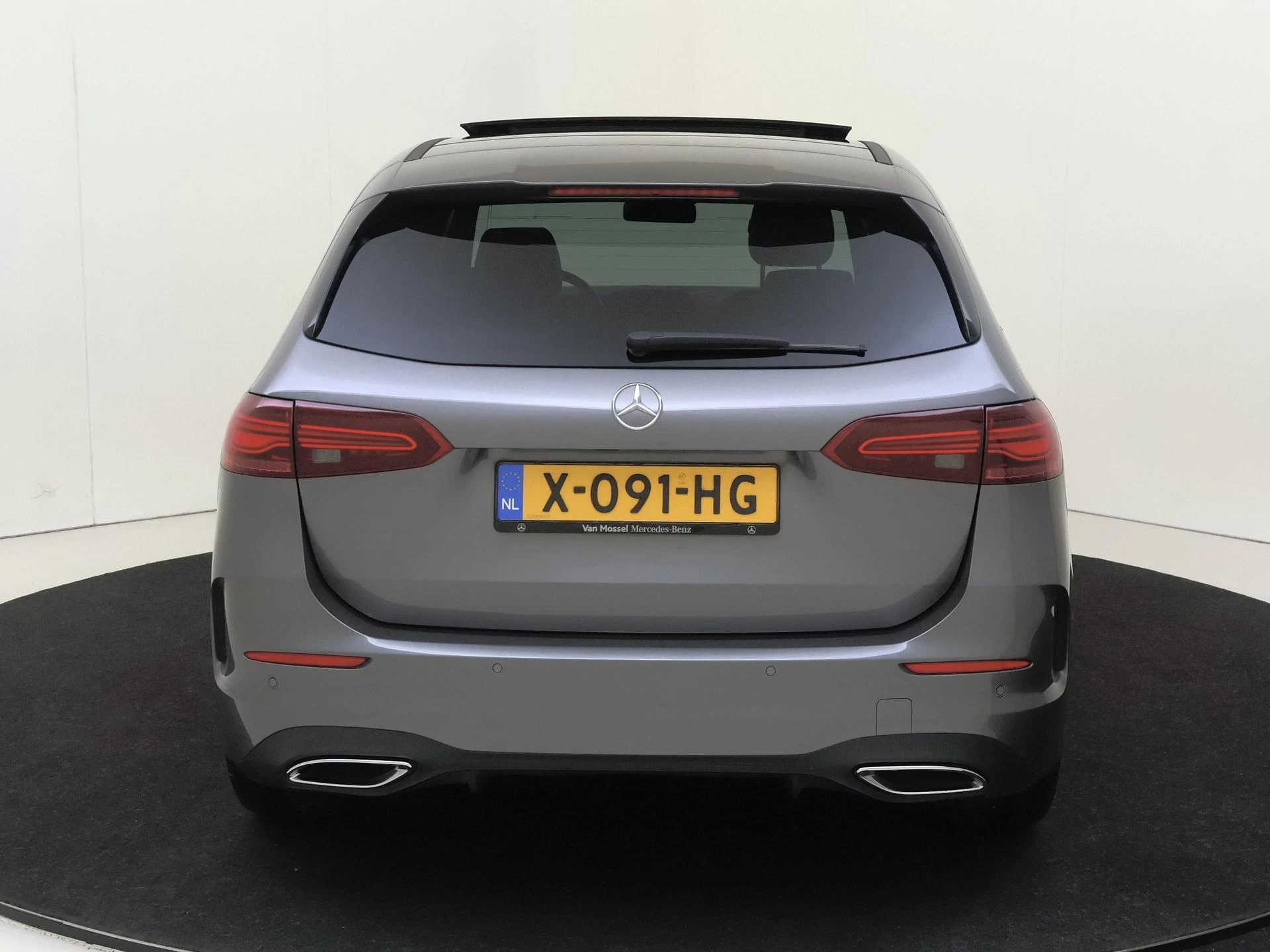 Mercedes-Benz-B-Klasse-image-6