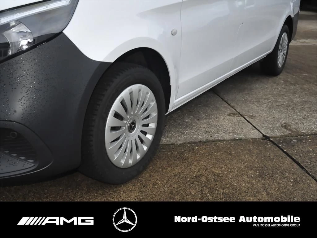 Mercedes-Benz-Vito-image-4