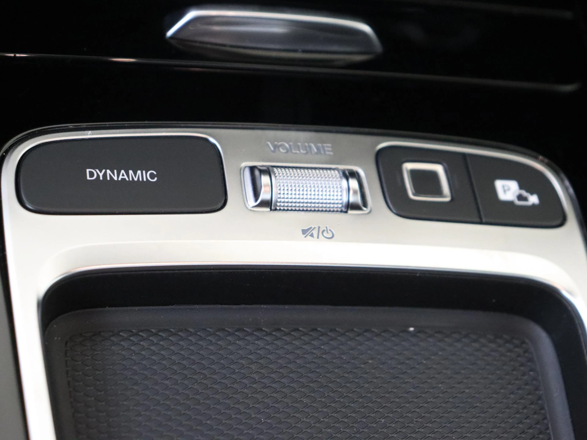 Mercedes-Benz-A-Klasse-image-20