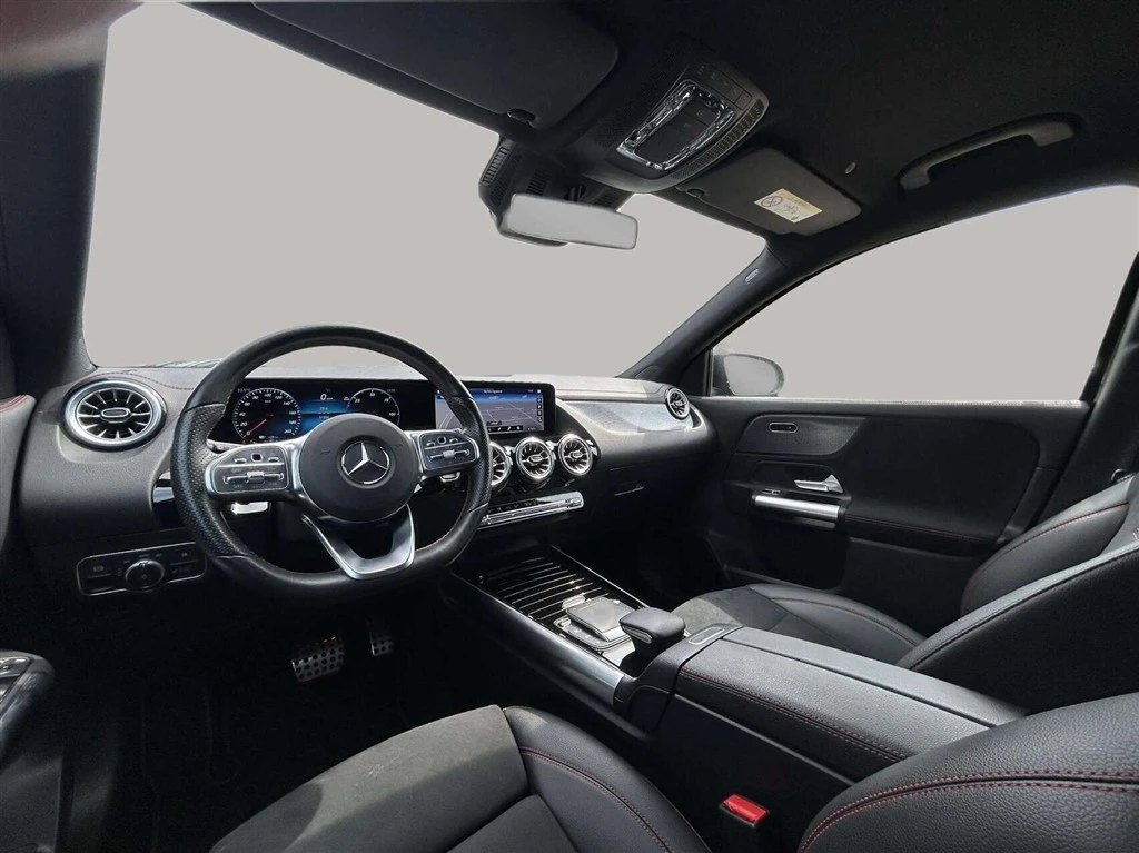 Mercedes-Benz-EQA-image-10