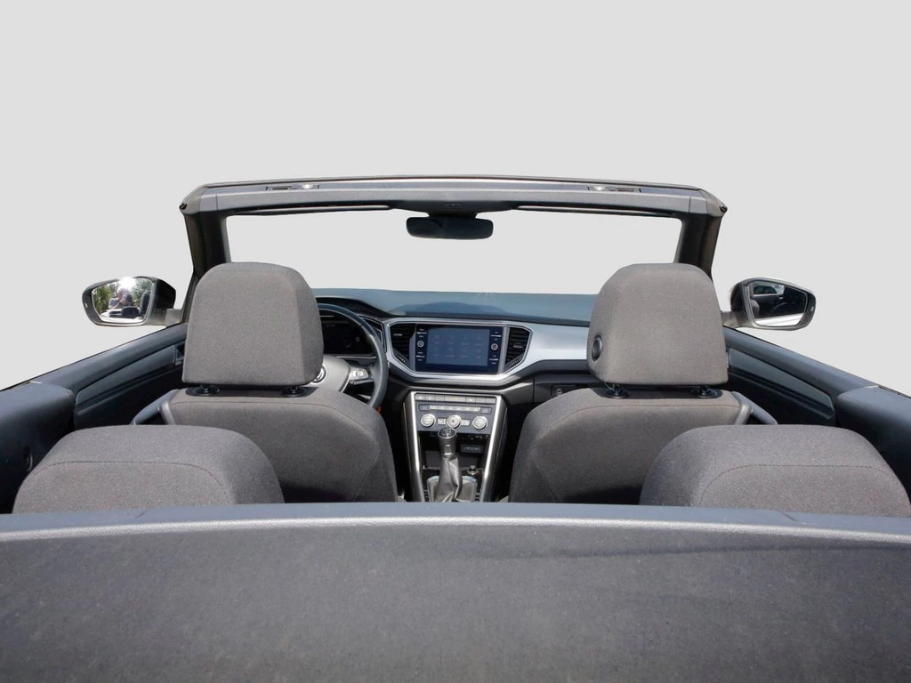 Volkswagen-T-Roc-image-13