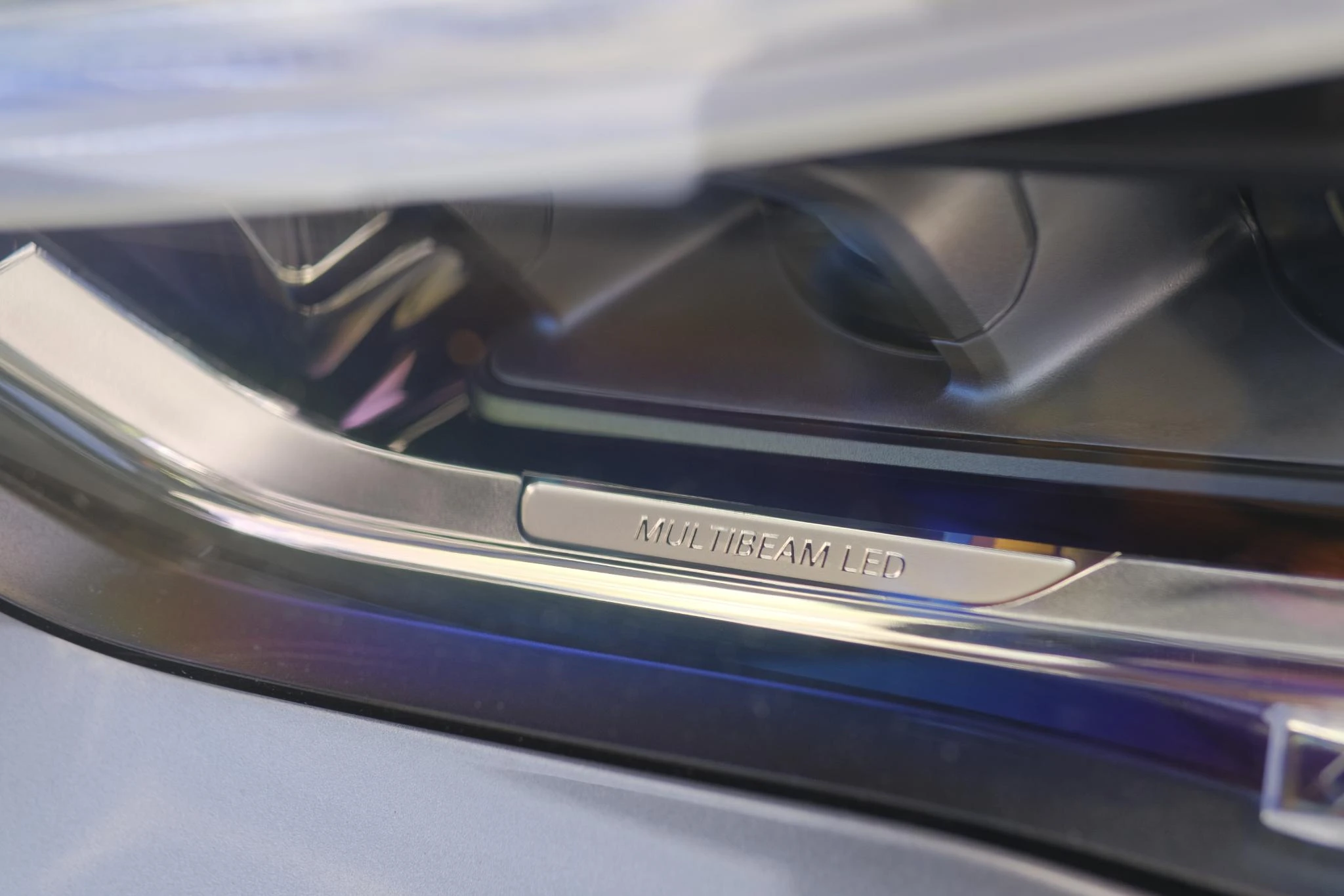 Mercedes-Benz-GLA-image-11