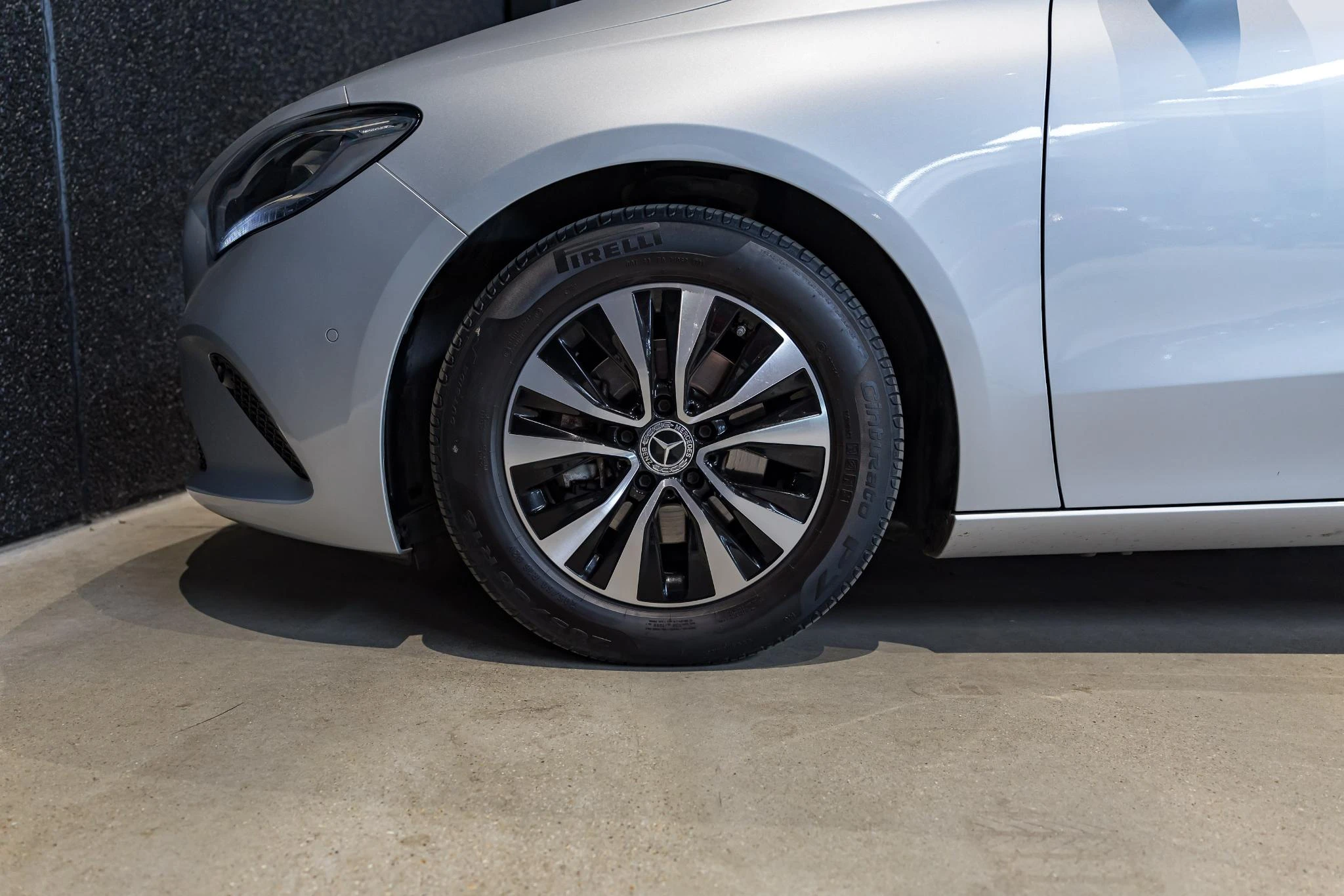 Mercedes-Benz-B-Klasse-image-7