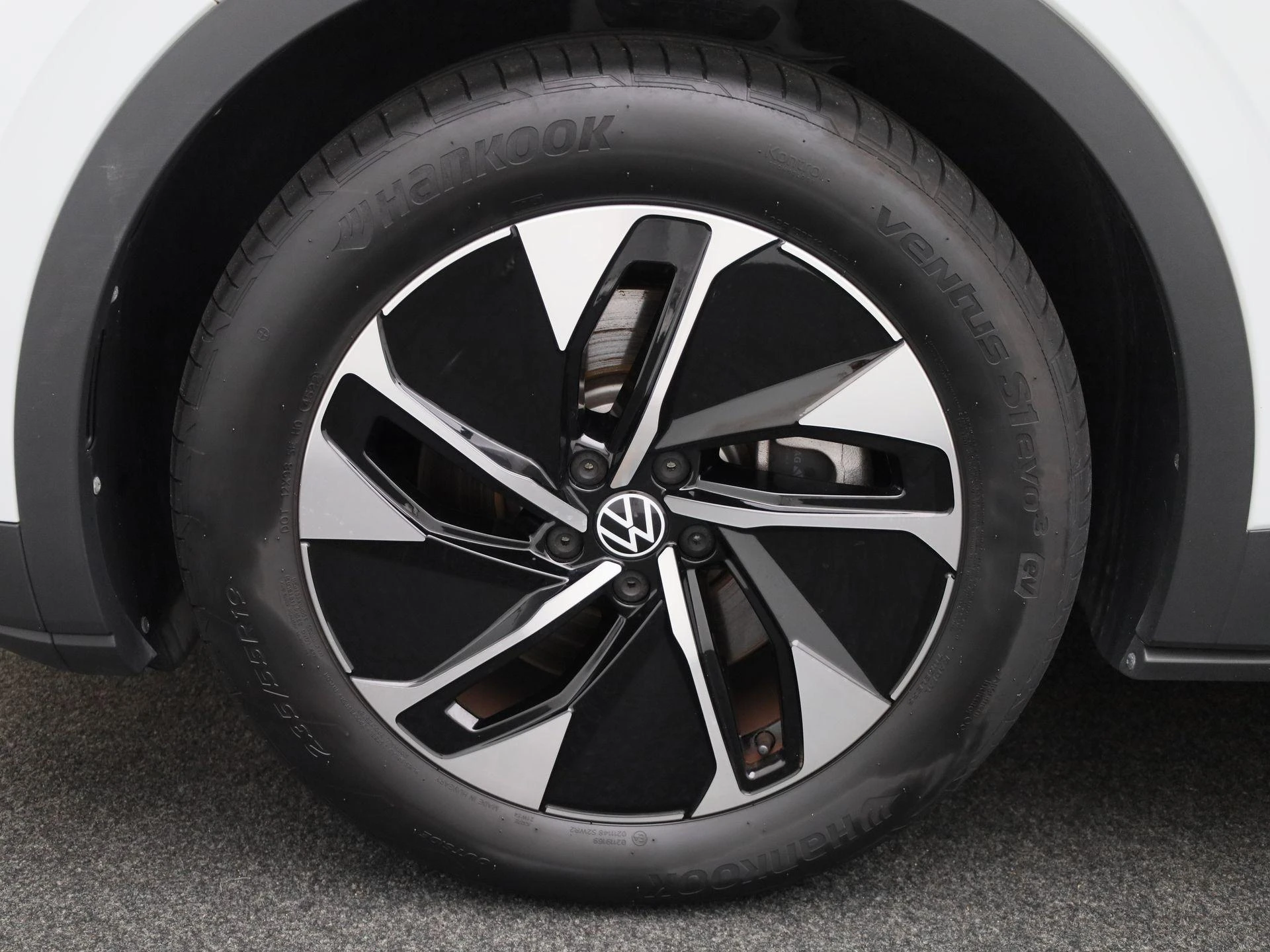 Volkswagen-ID.4-image-14