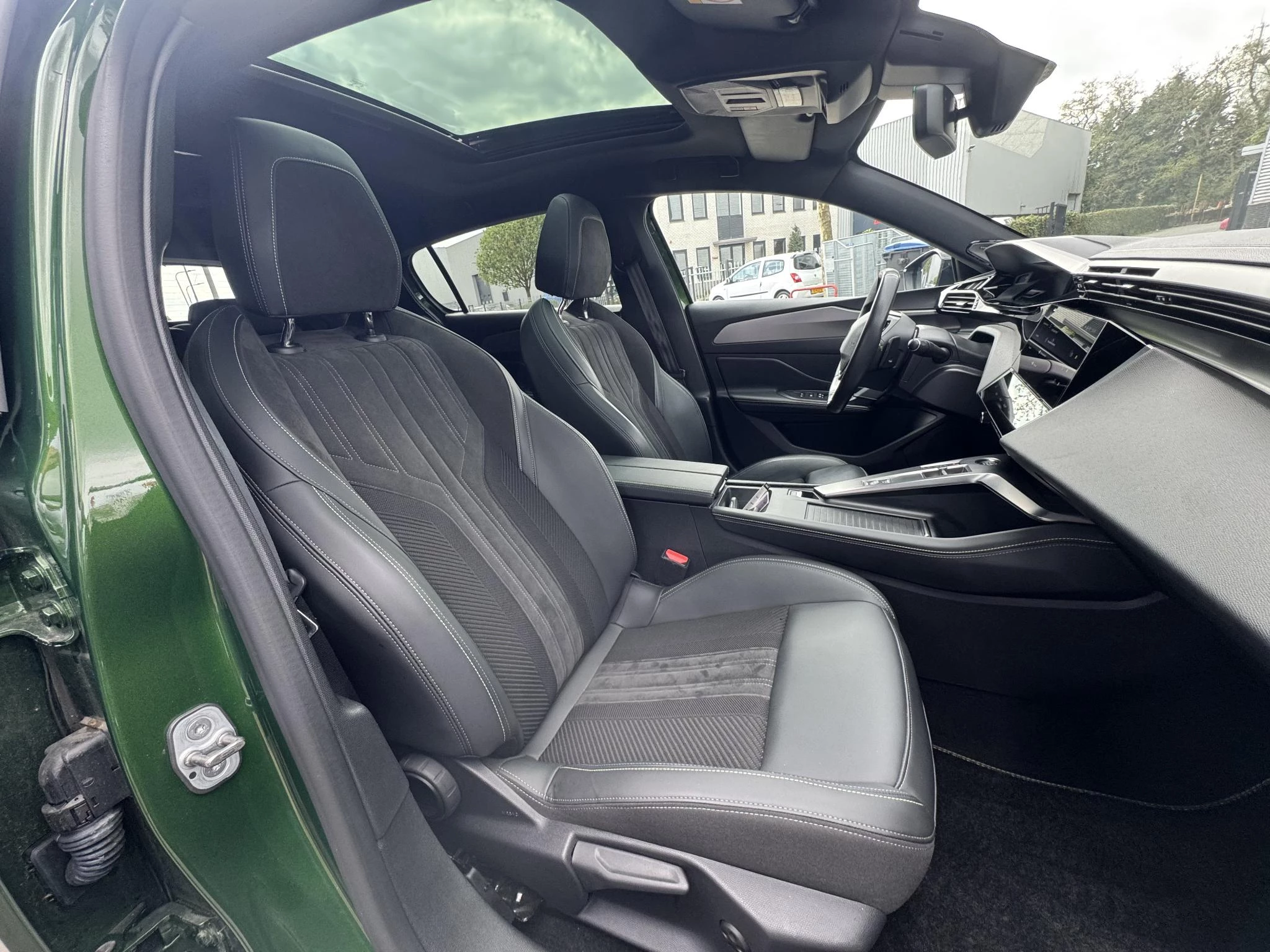 Peugeot-308-image-13