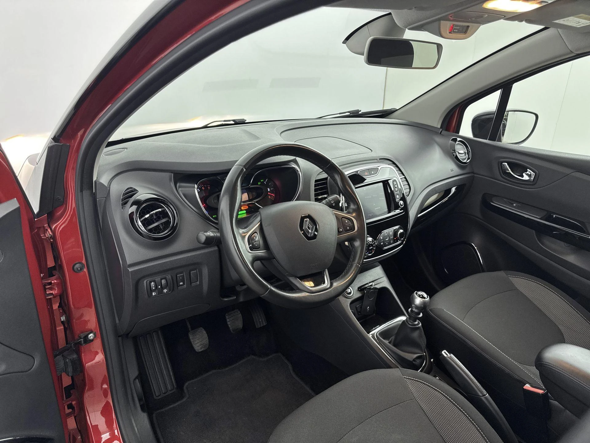 Renault-Captur-image-8