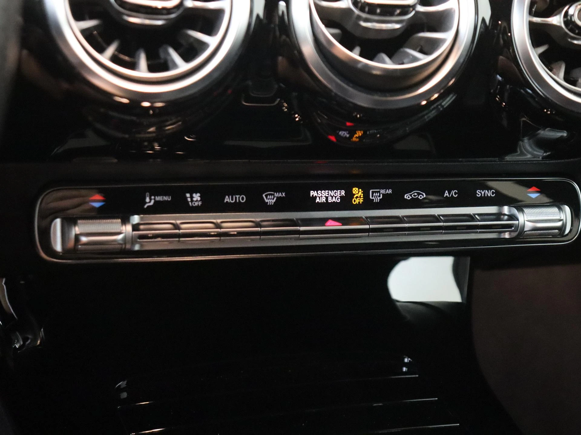 Mercedes-Benz-A-Klasse-image-19