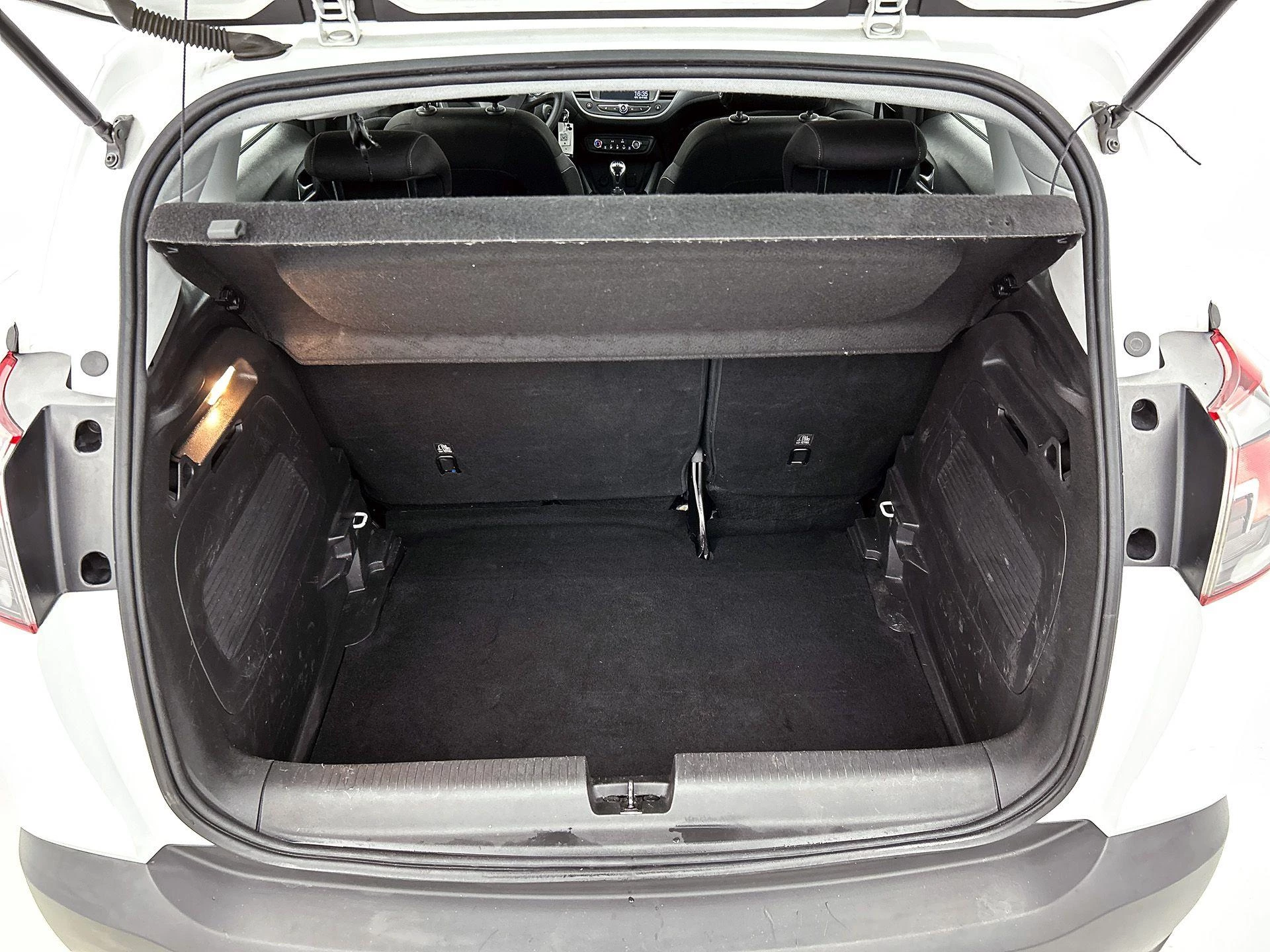 Opel-Crossland X-image-23