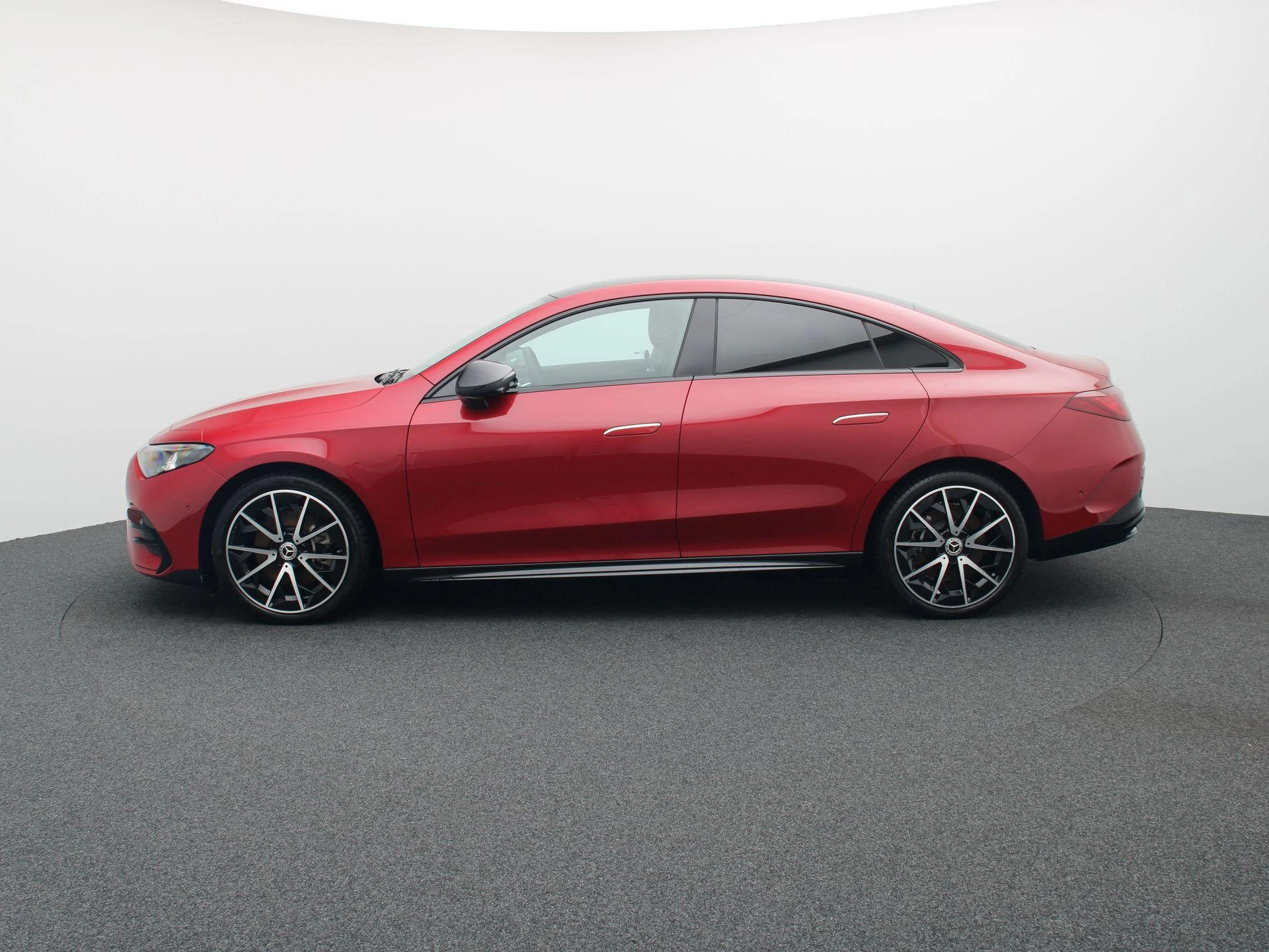 Mercedes-Benz-CLA-image-3
