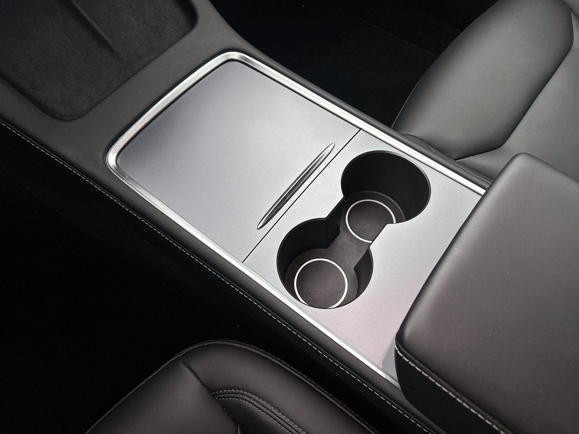 Tesla-Model Y-image-25