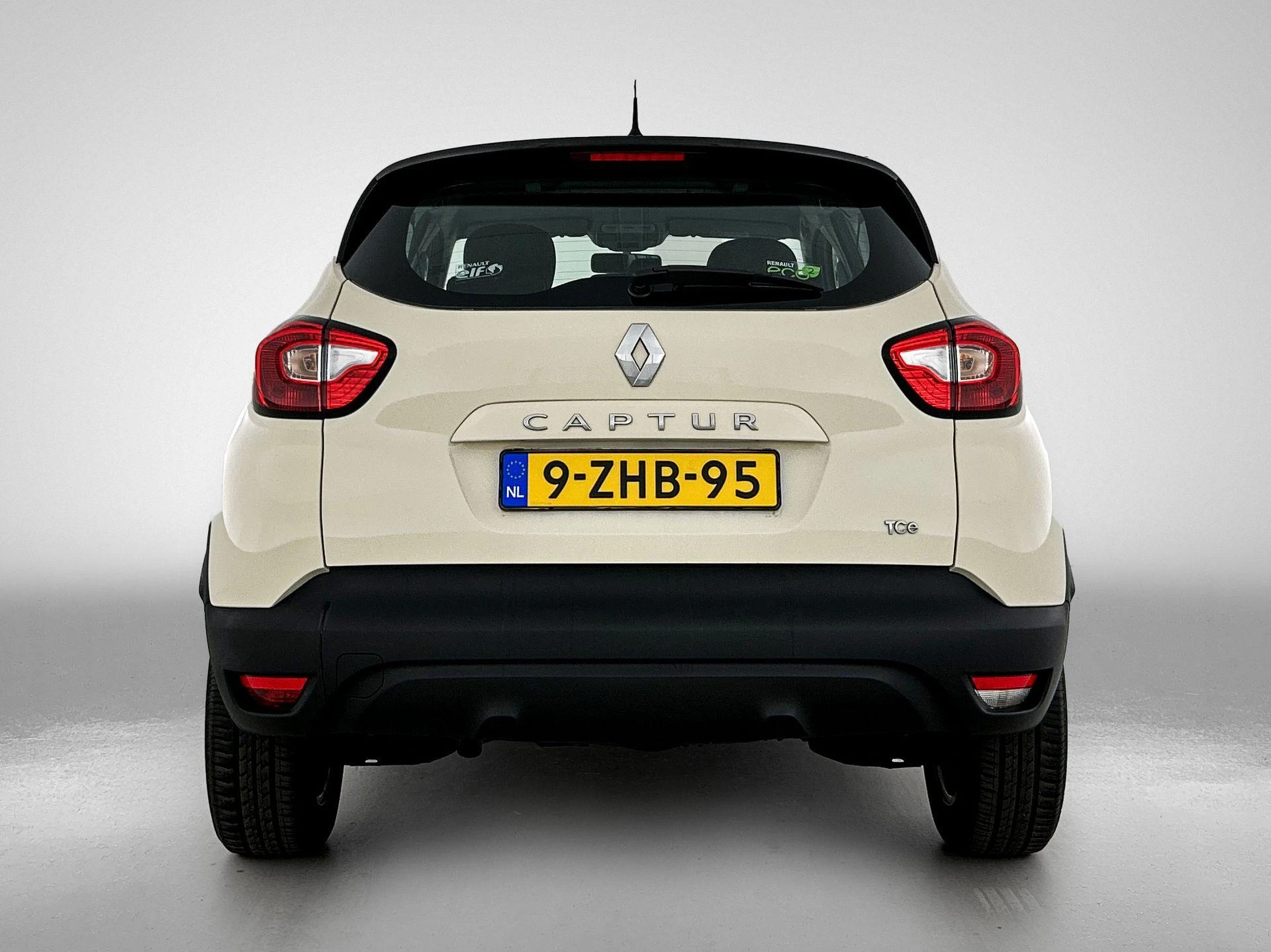 Renault-Captur-image-2