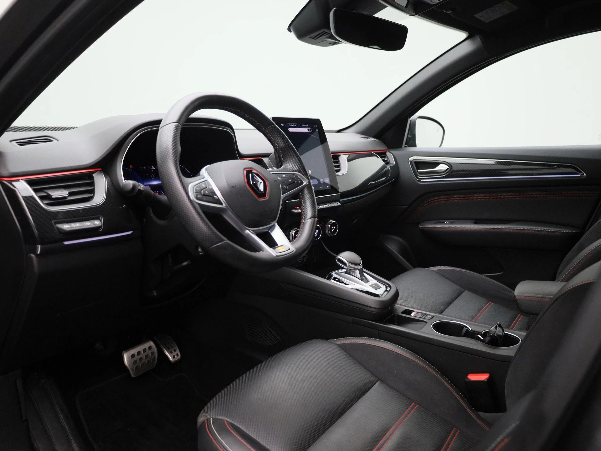 Renault-Arkana-image-31