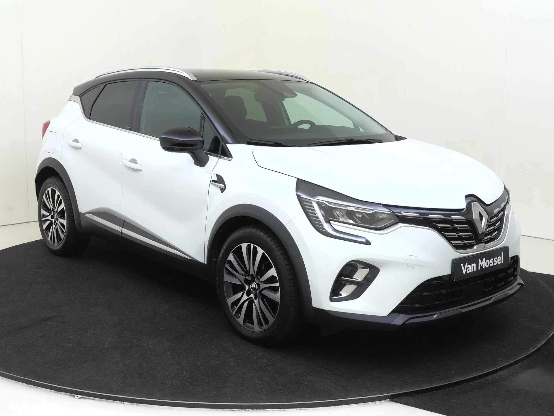 Renault-Captur-image-1