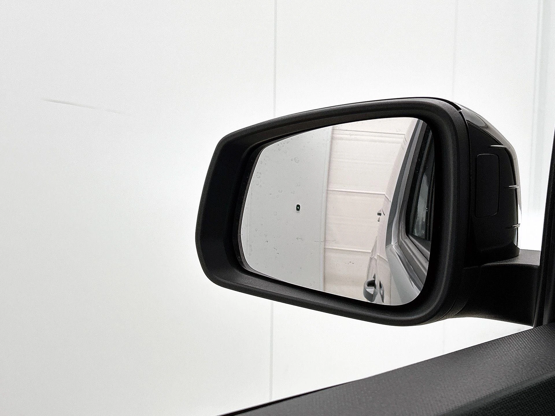 Volkswagen-Caddy-image-22
