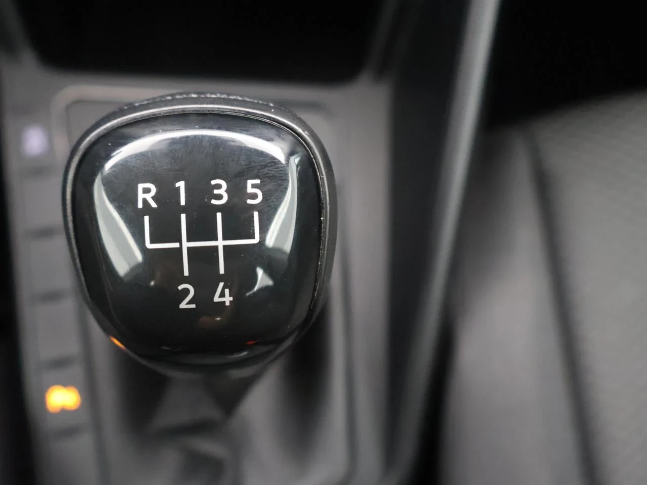 Volkswagen Polo Polo 1.0 MPI 80pk *APP CONNECT*BLTH*CRUISE*PDC*DIGITAL DASHBOARD*...
