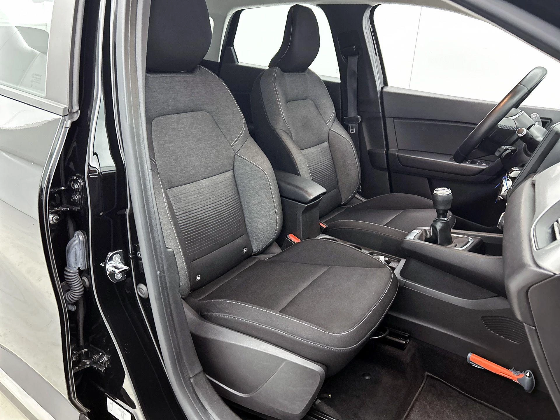 Renault-Captur-image-36