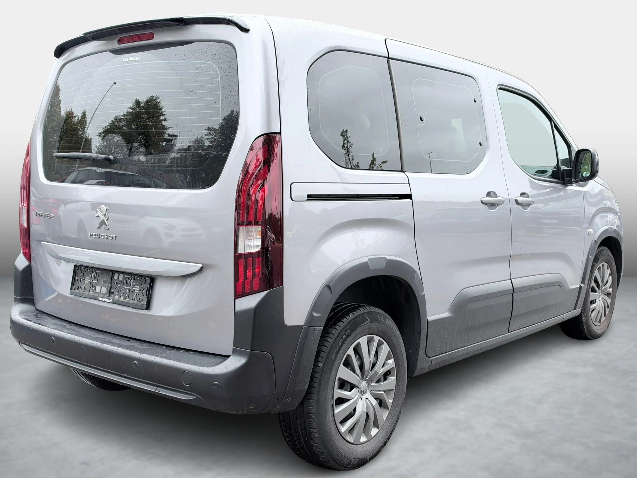 Peugeot-Rifter-image-2