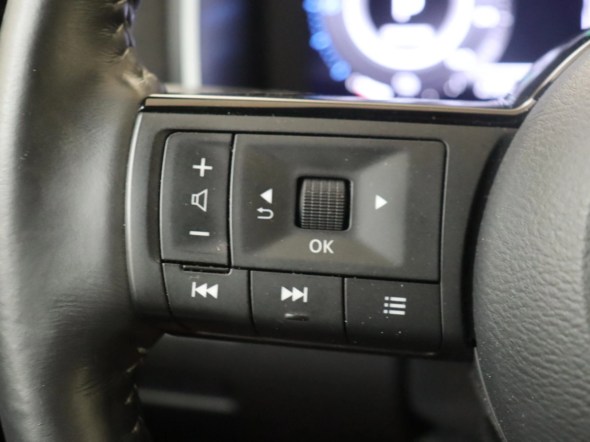 Nissan-QASHQAI-image-11