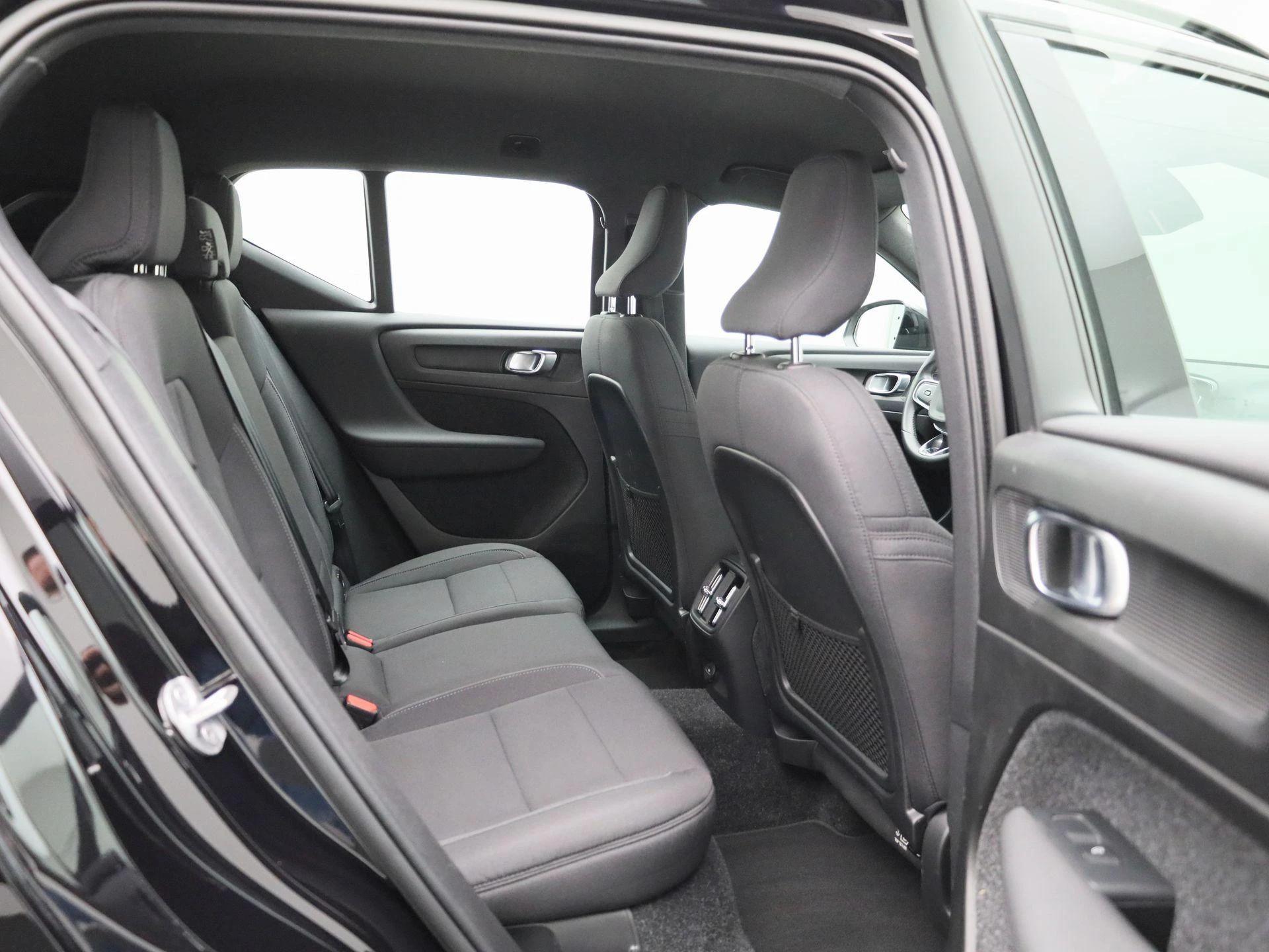 Volvo-XC40-image-34