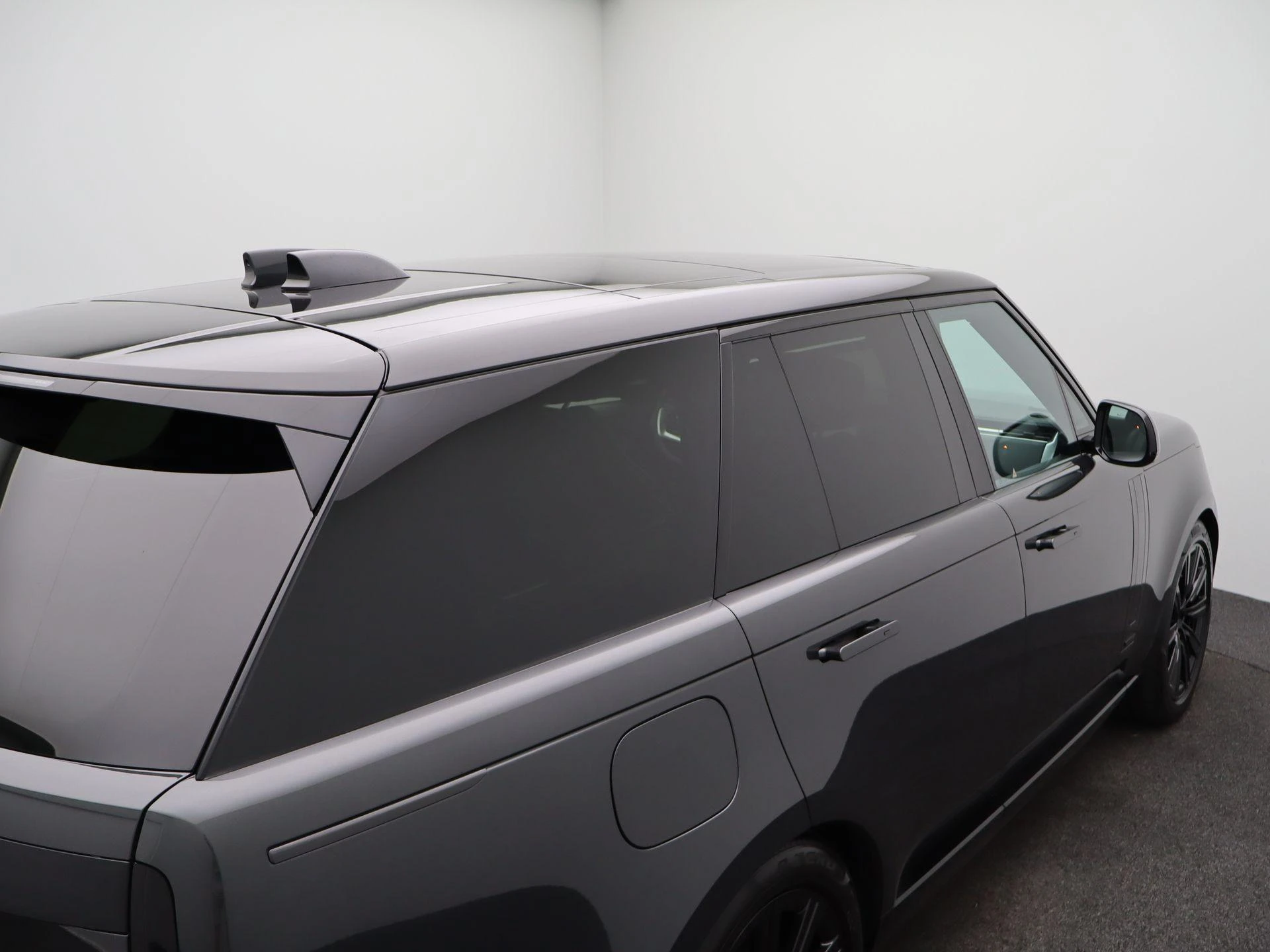 Land Rover-Range Rover-image-49