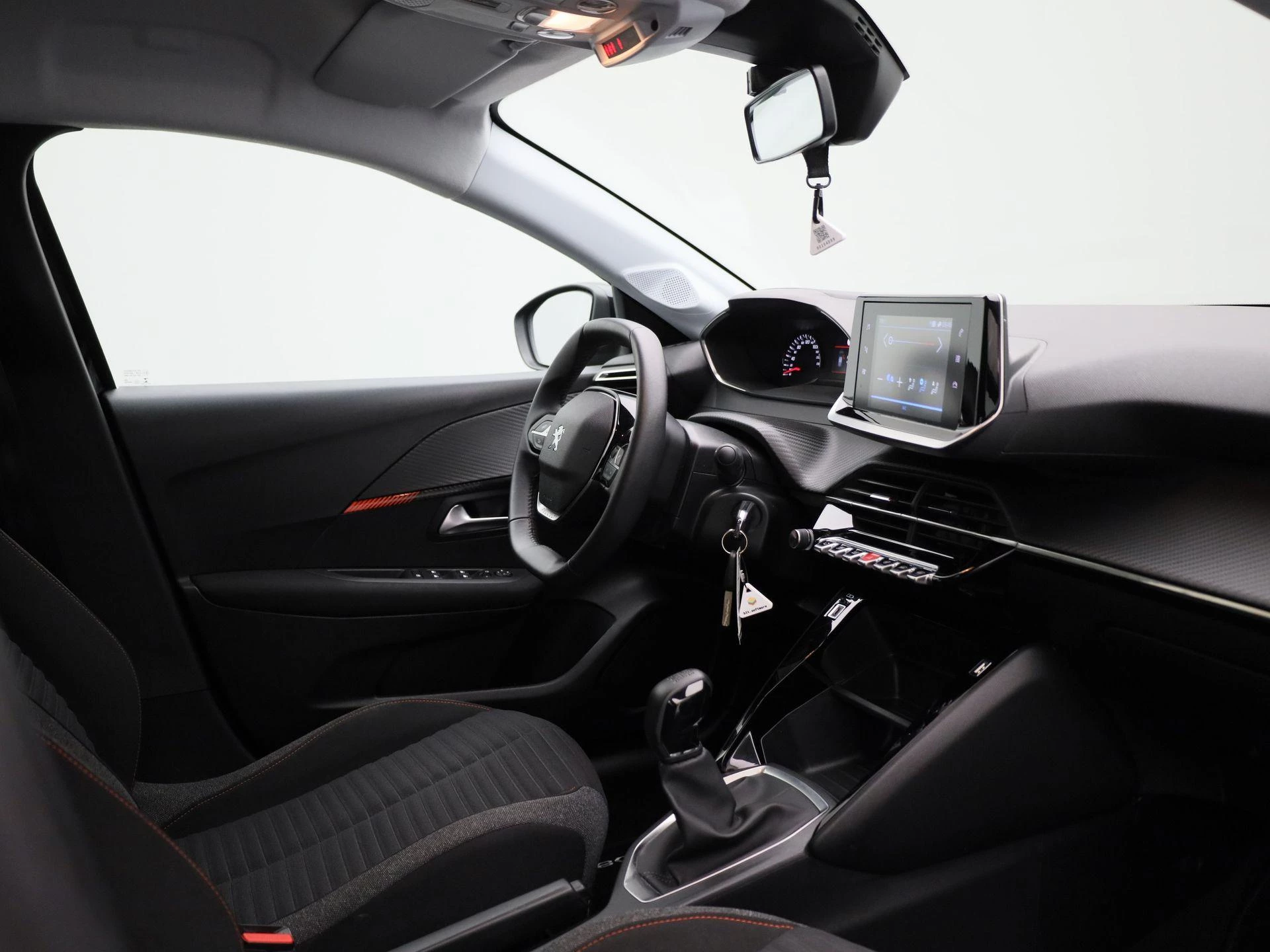 Peugeot-208-image-26