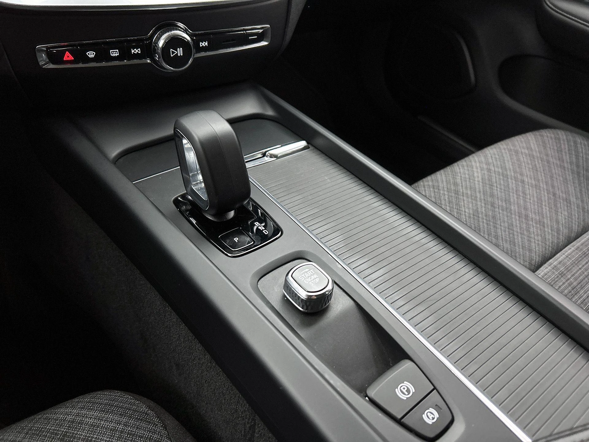 Volvo-V60-image-32