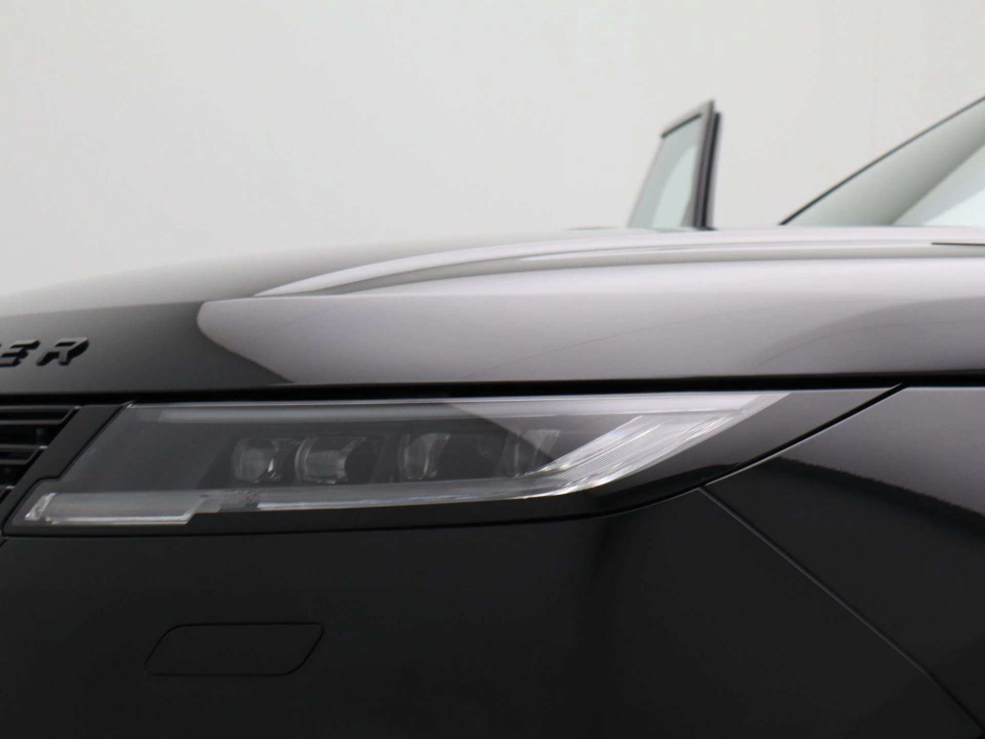 Land Rover-Range Rover Sport-image-13