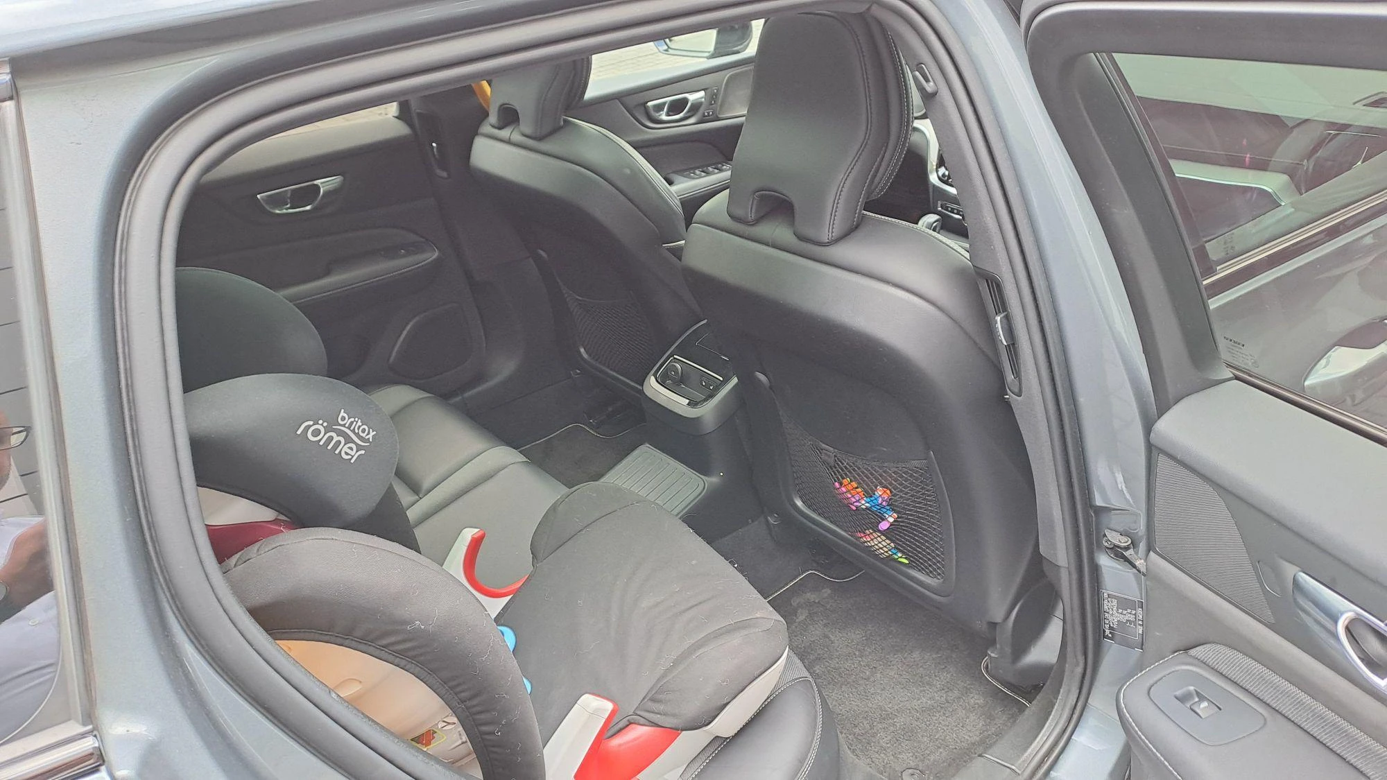 Volvo-V60-image-28