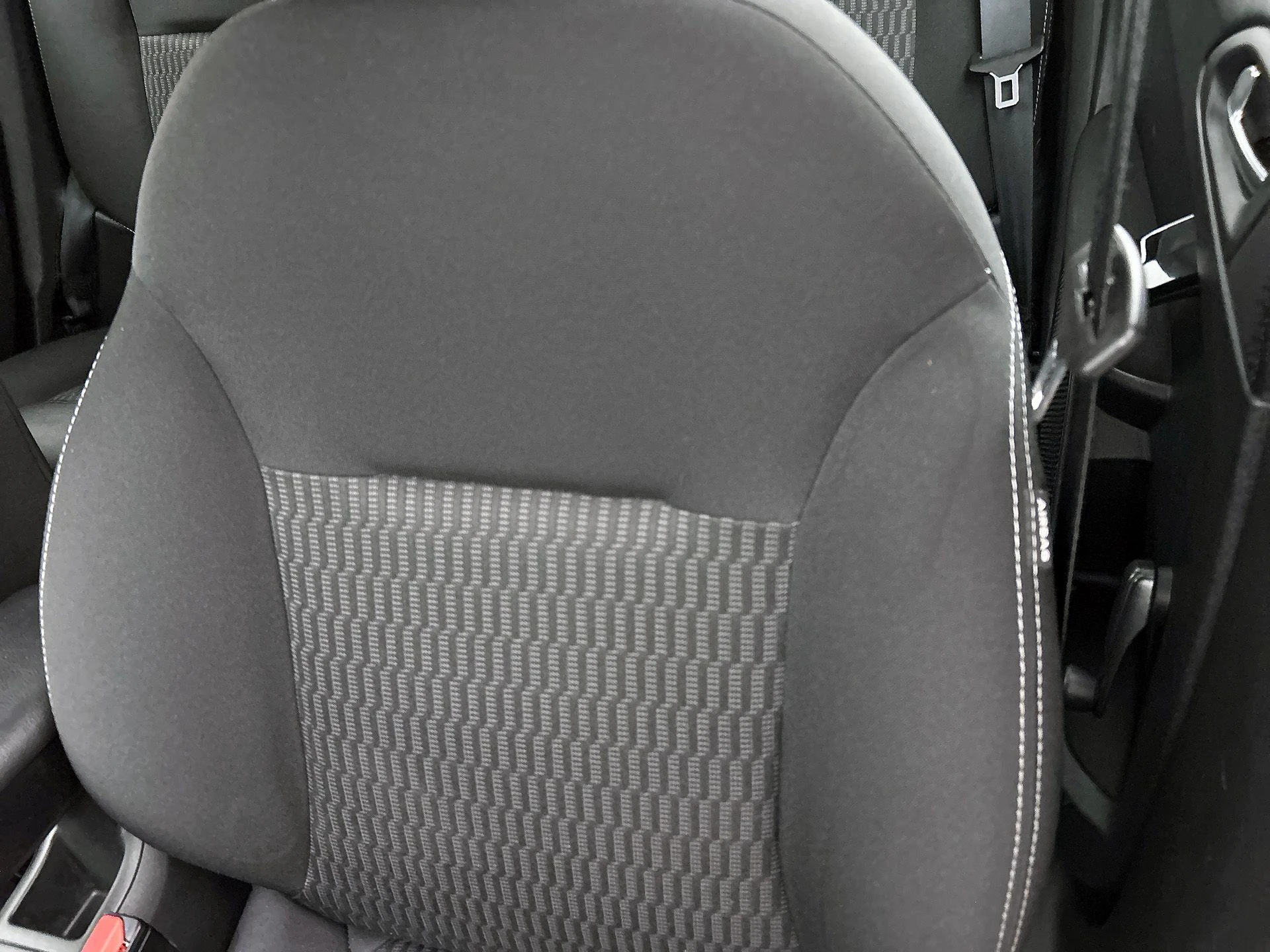 Peugeot 208 1.2 PureTech Blue Lion