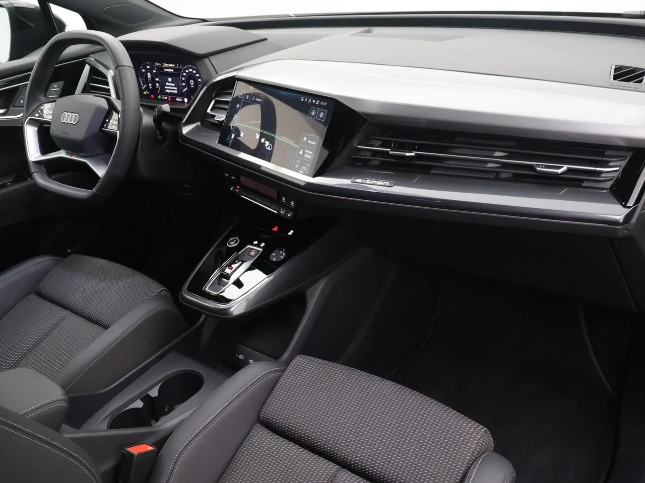 Audi-Q4 e-tron-image-2