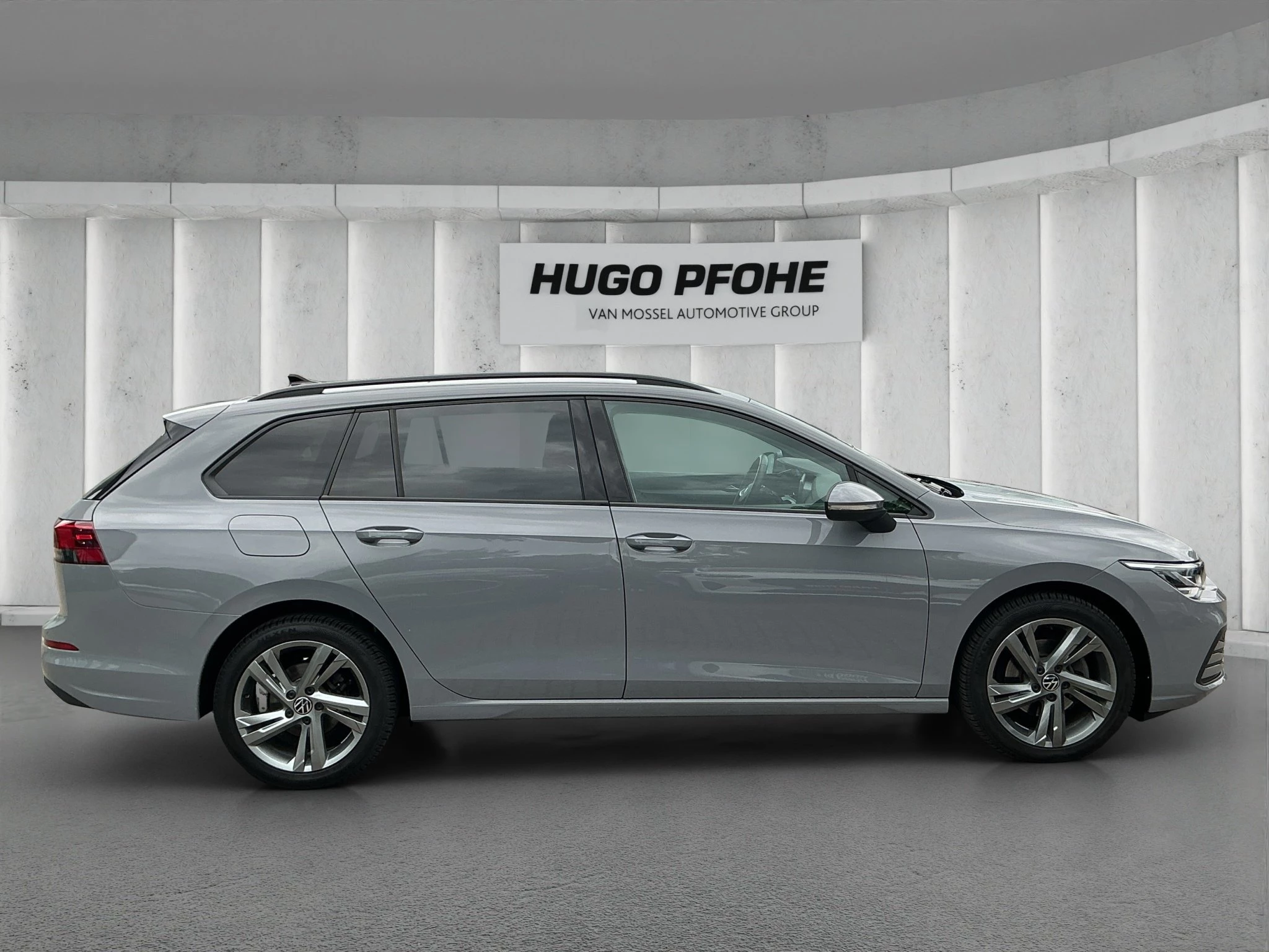 Volkswagen Golf VIII 1.0 eTSI Life OPF