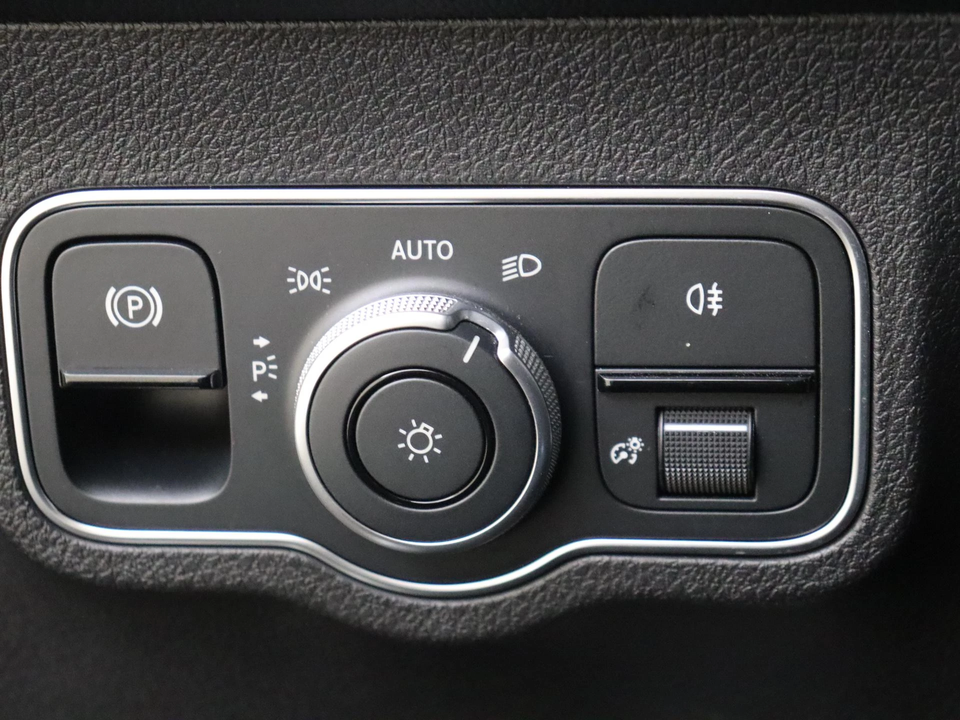 Mercedes-Benz EQB 250 AMG Line 67 kWh