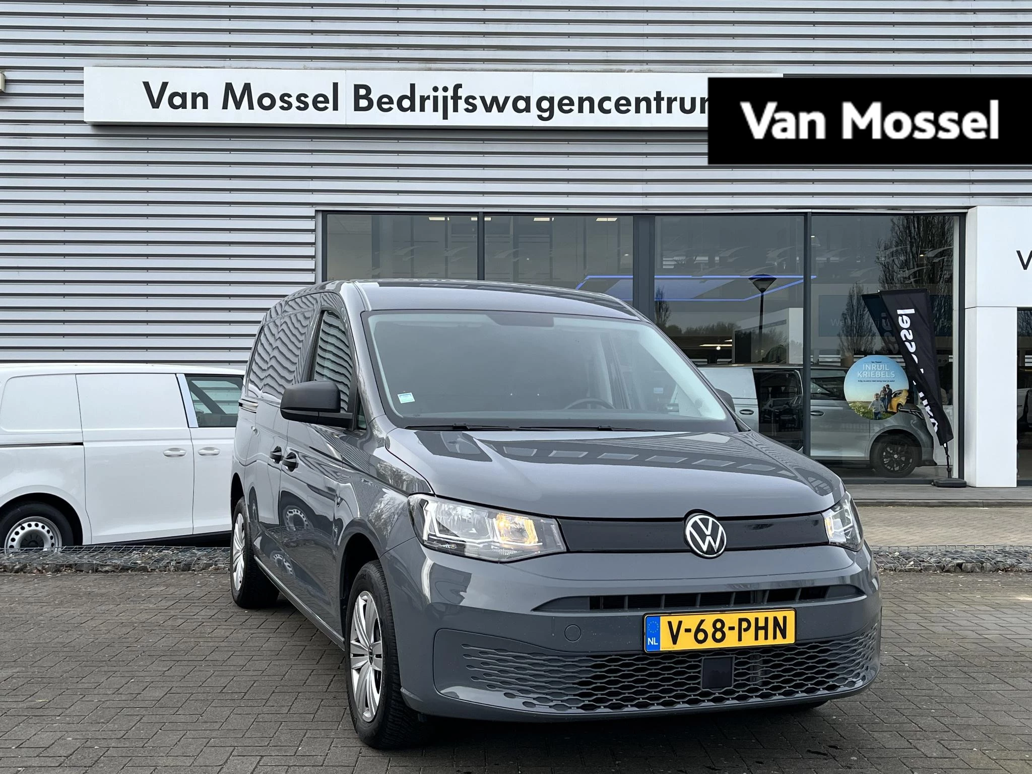 Volkswagen-Caddy-image-0