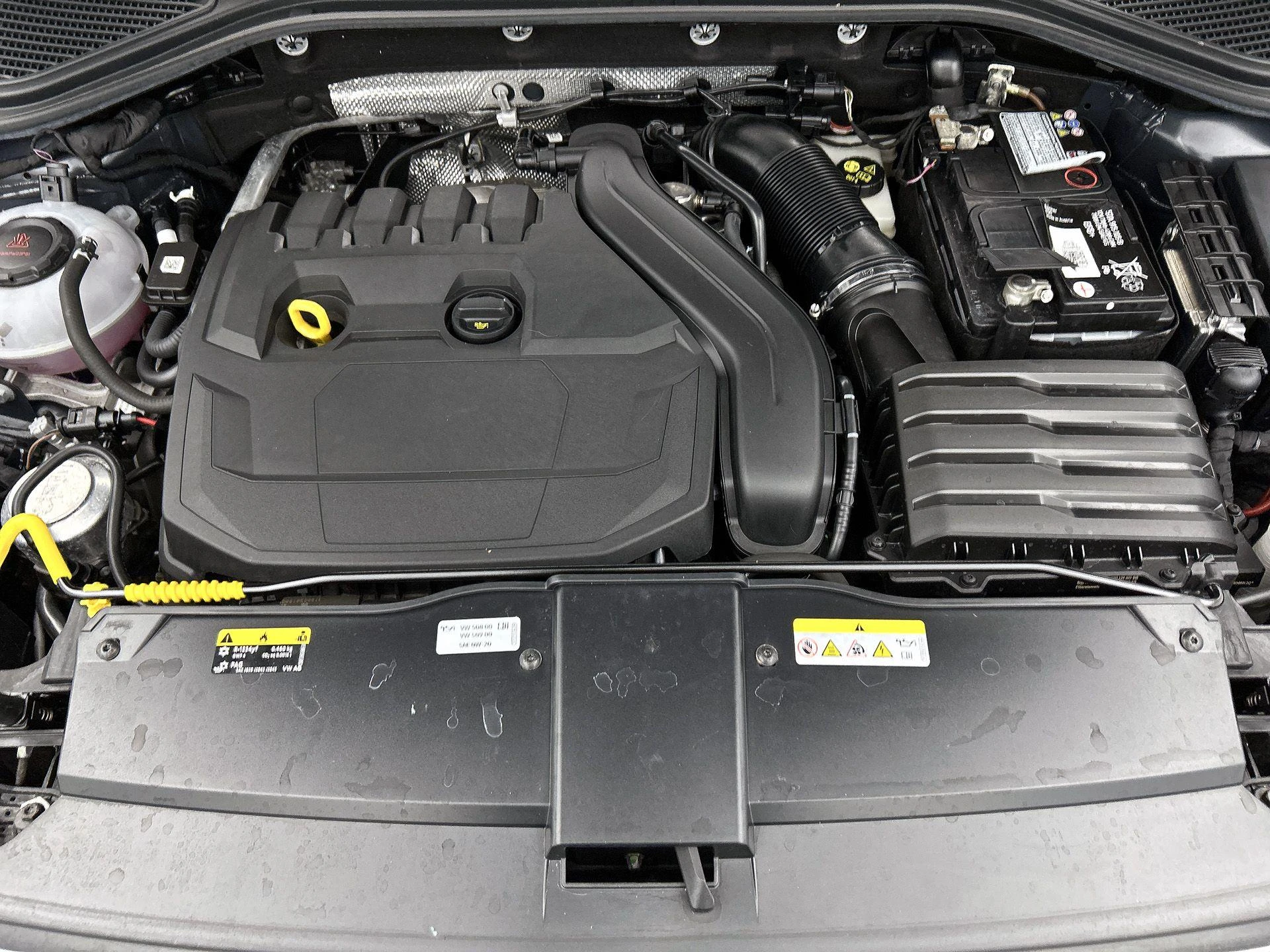 Volkswagen-T-Roc-image-25