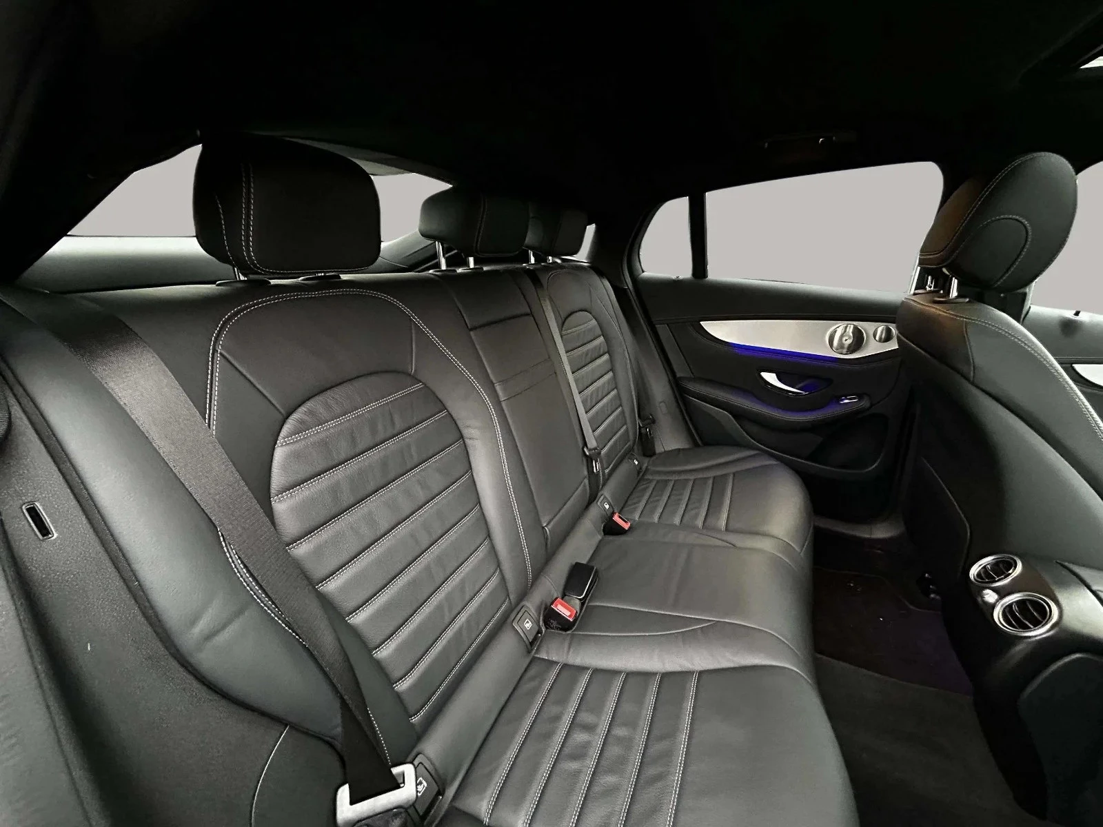 Mercedes-Benz-GLC-image-14