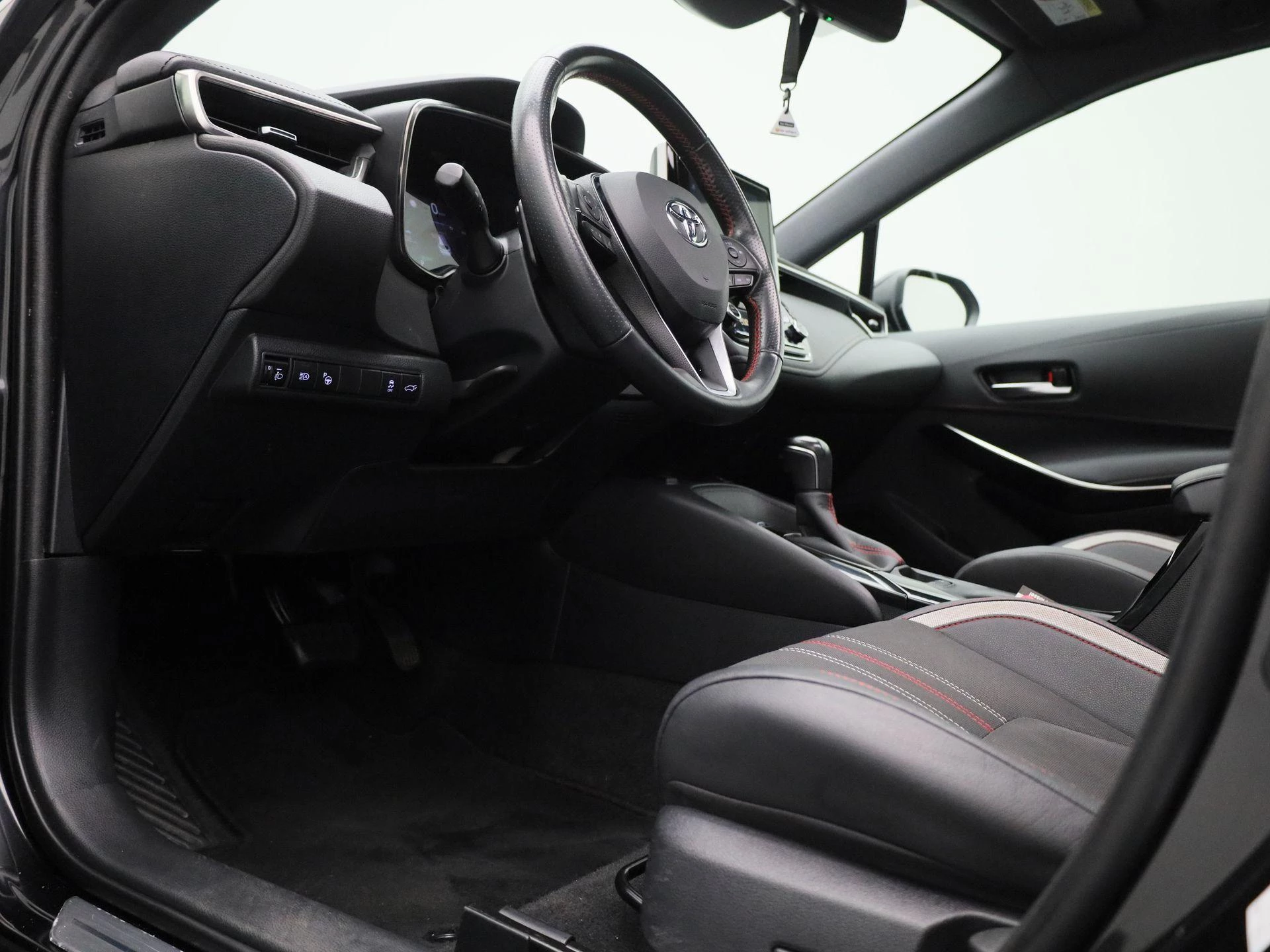 Toyota-Corolla Touring Sports-image-32