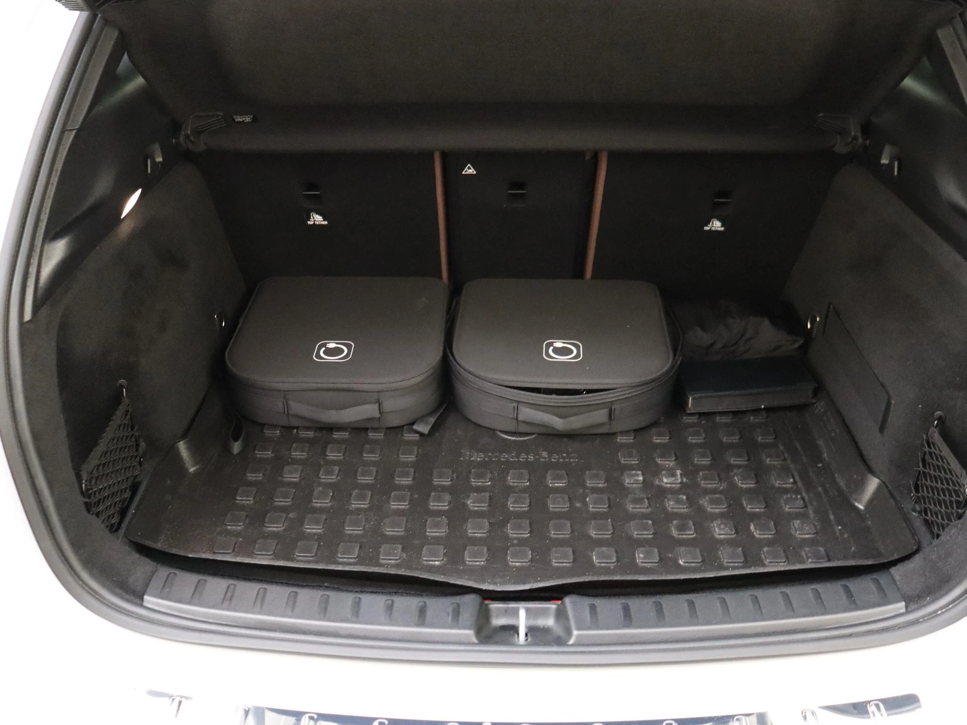 Mercedes-Benz-GLA-image-30