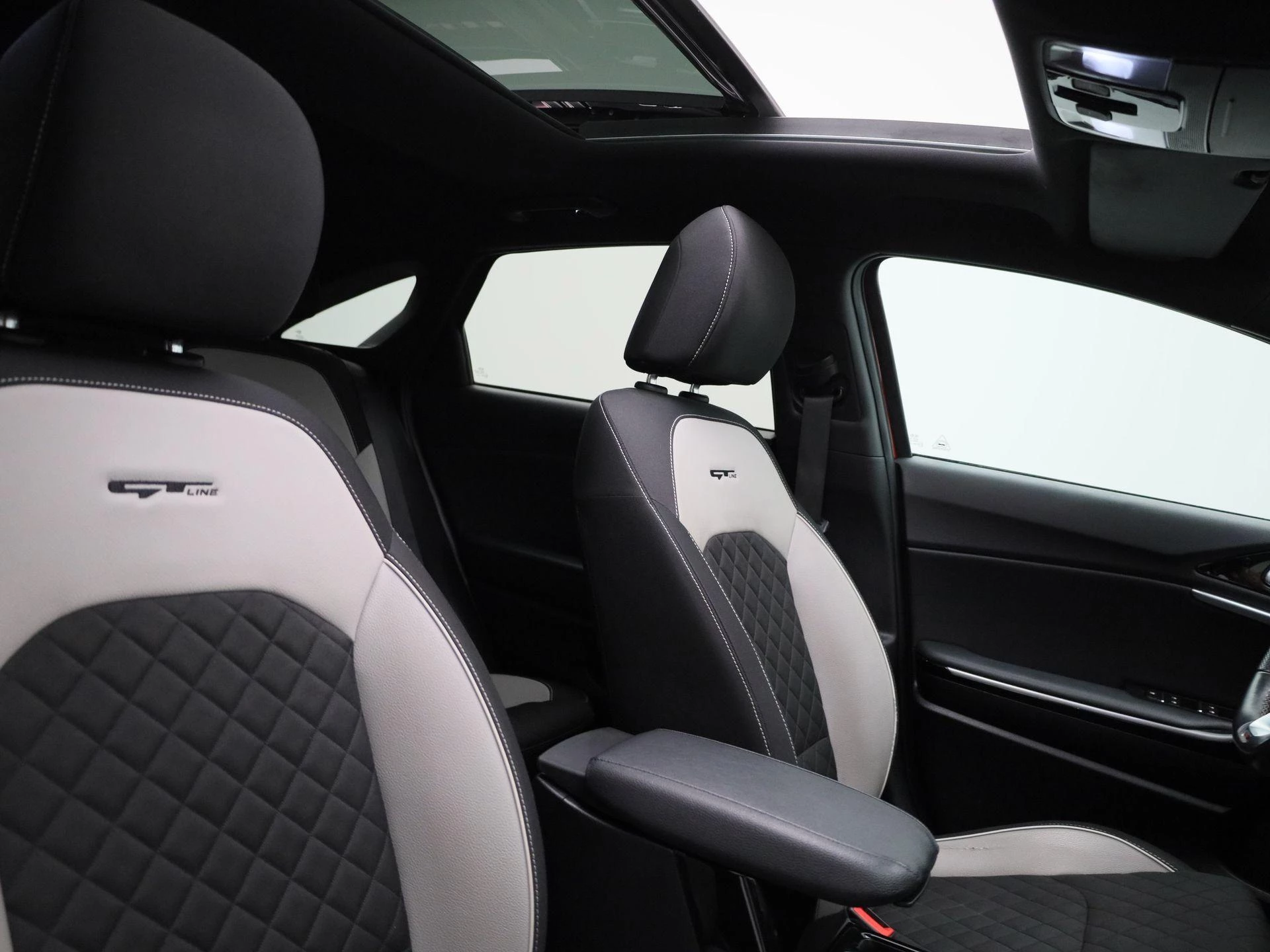 Kia-ProCeed-image-32