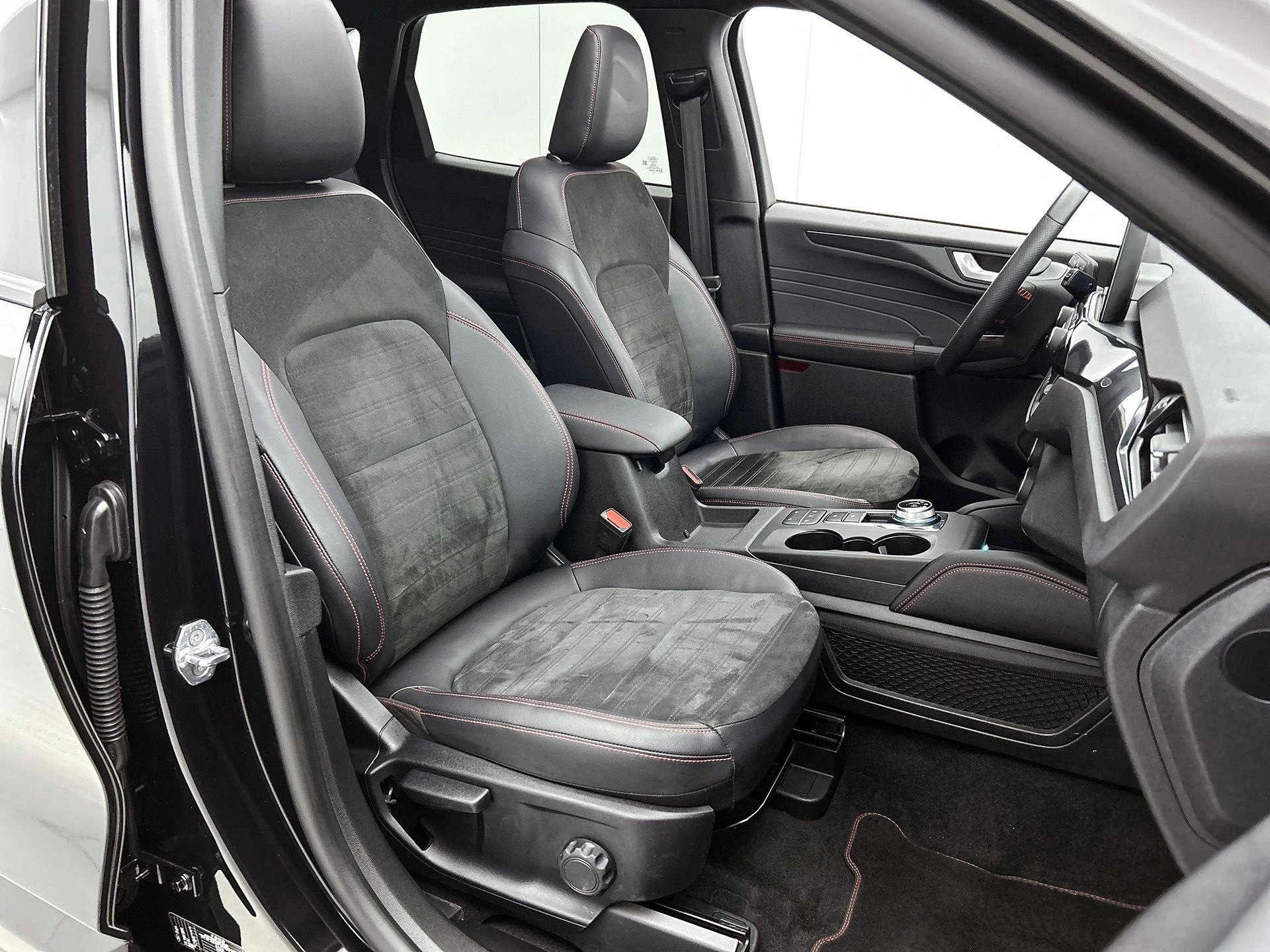 Ford Kuga 2.5 PHEV ST-Line X