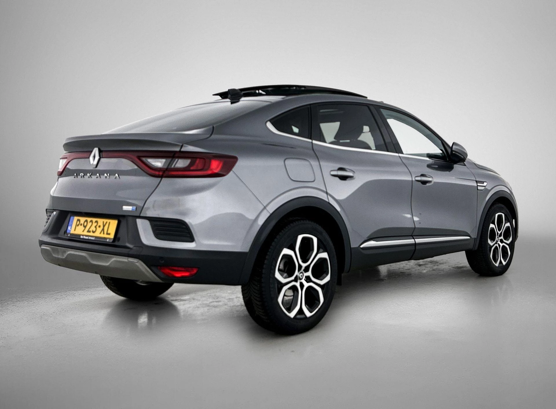 Renault Arkana 1.6 E-Tech Hybrid 145 Intens