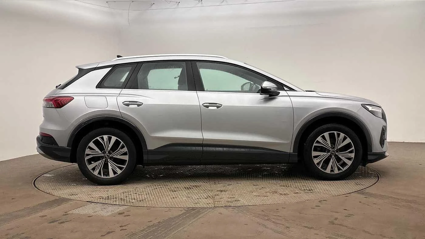 Audi-Q4 e-tron-image-4