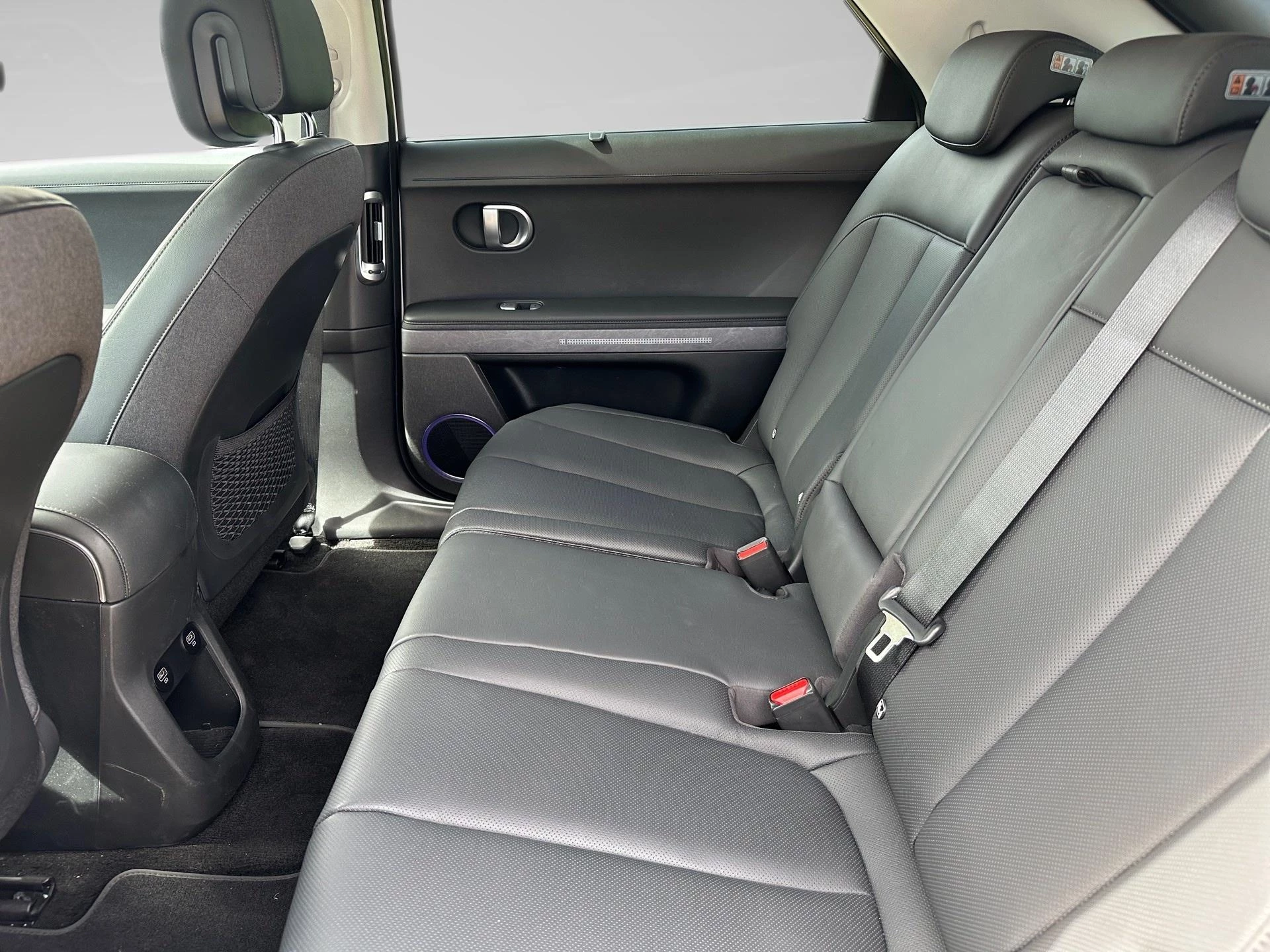 Hyundai-IONIQ 5-image-12