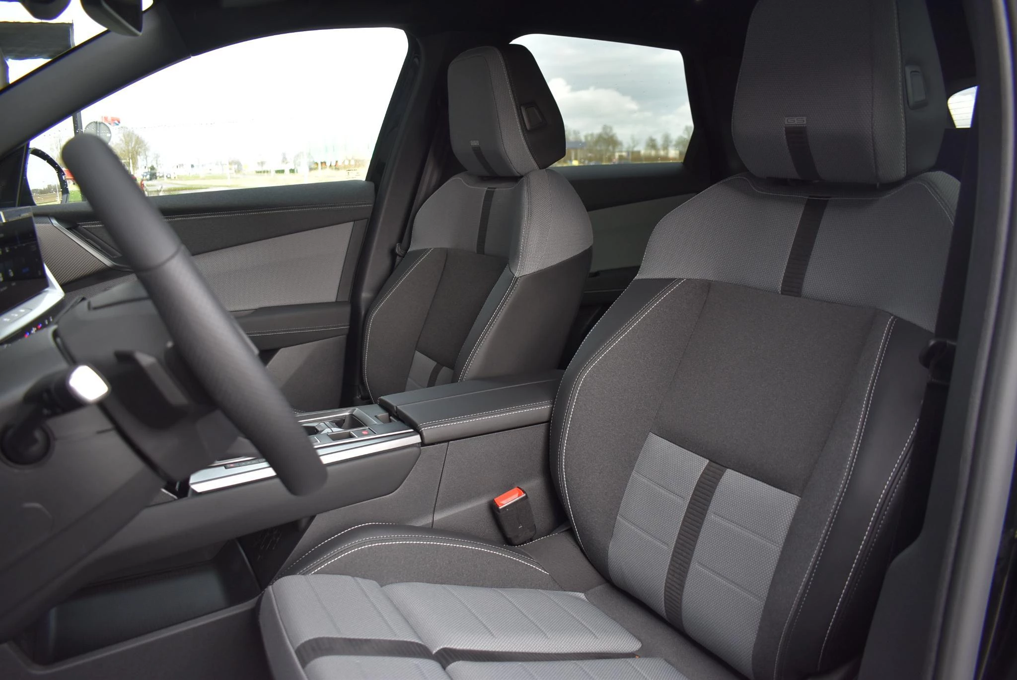 Opel-Grandland-image-11