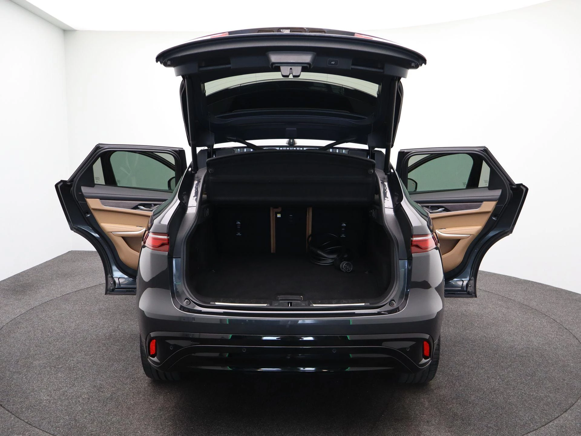 Jaguar F-PACE 2.0 P400e PHEV Limited Edition R-Dynamic SE