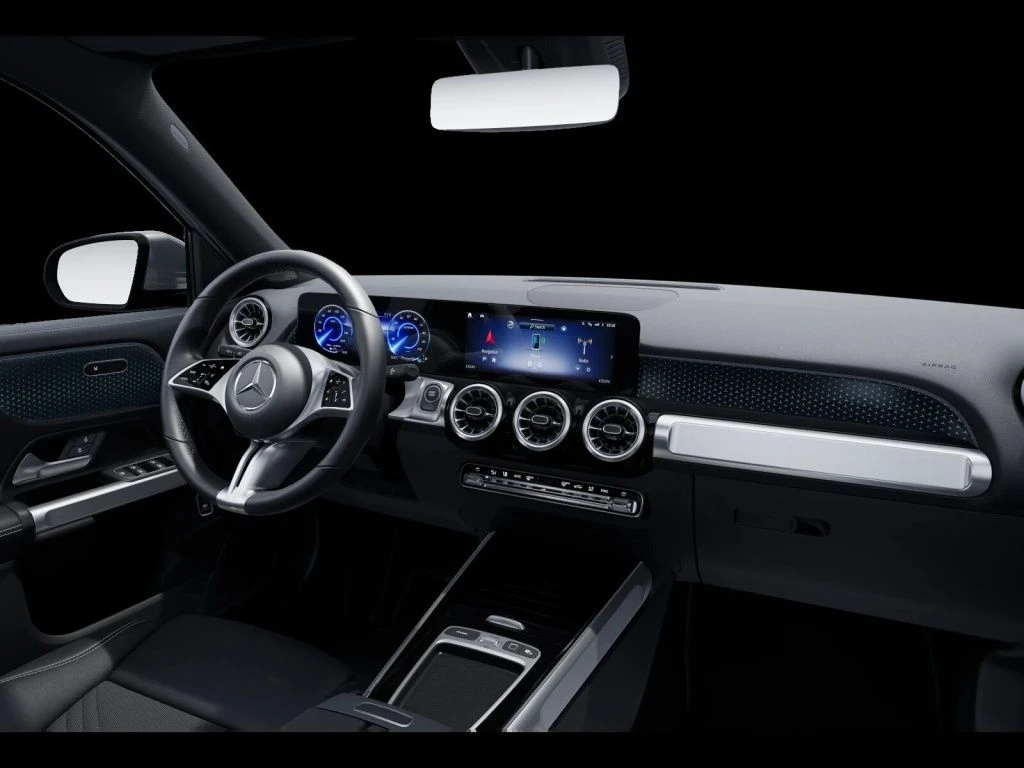 Mercedes-Benz-EQB 250+-image-12
