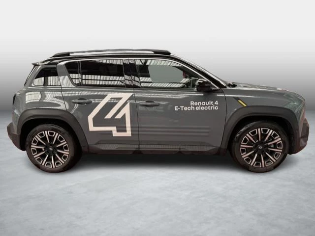 Renault-4-image-3