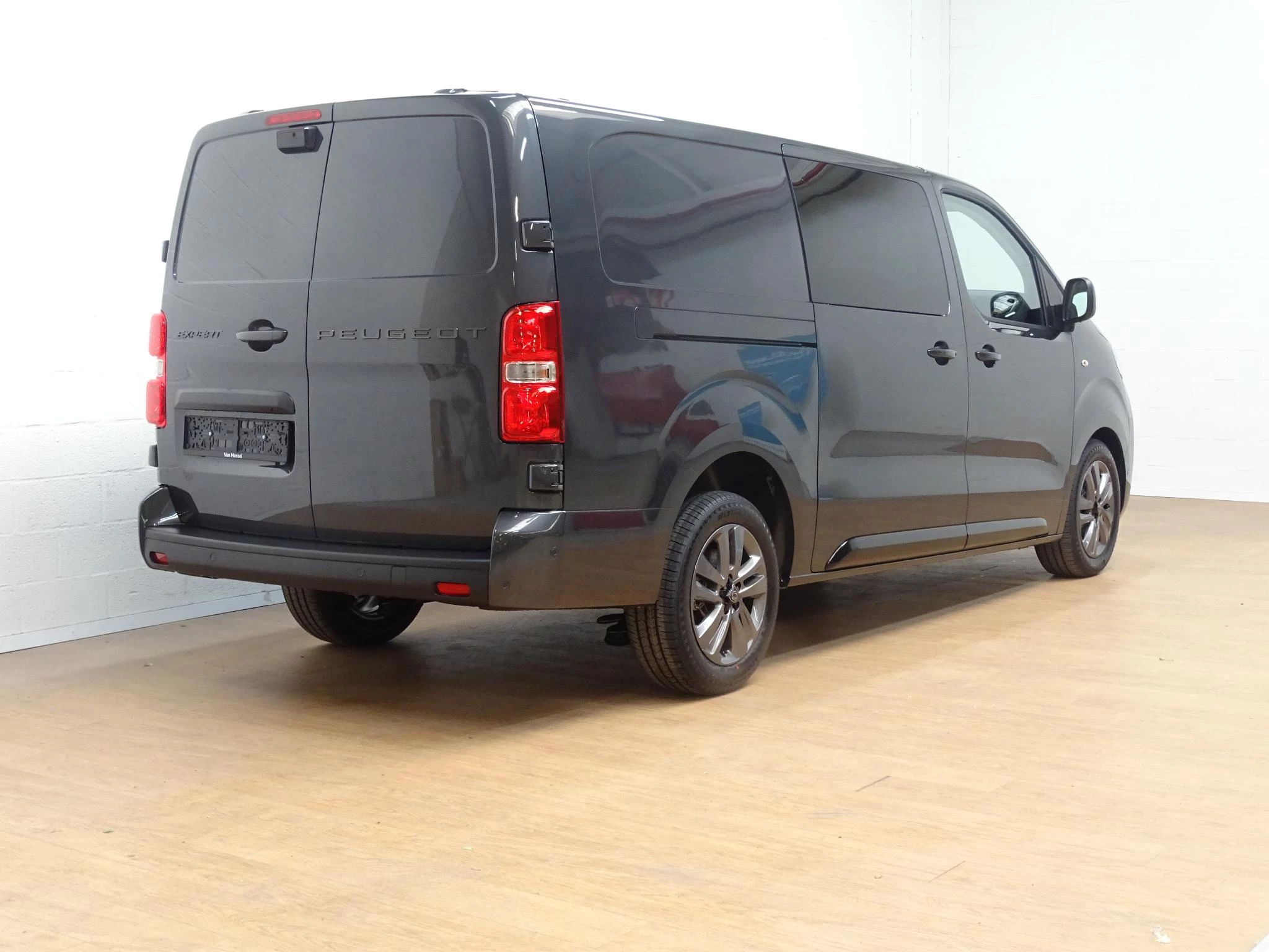 Peugeot Expert Long DC L3 2.2 BlueHDi 180 EAT8