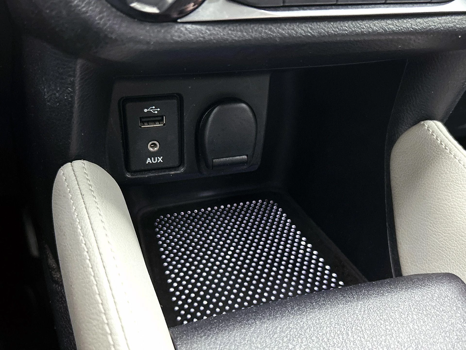 Nissan-Micra-image-28