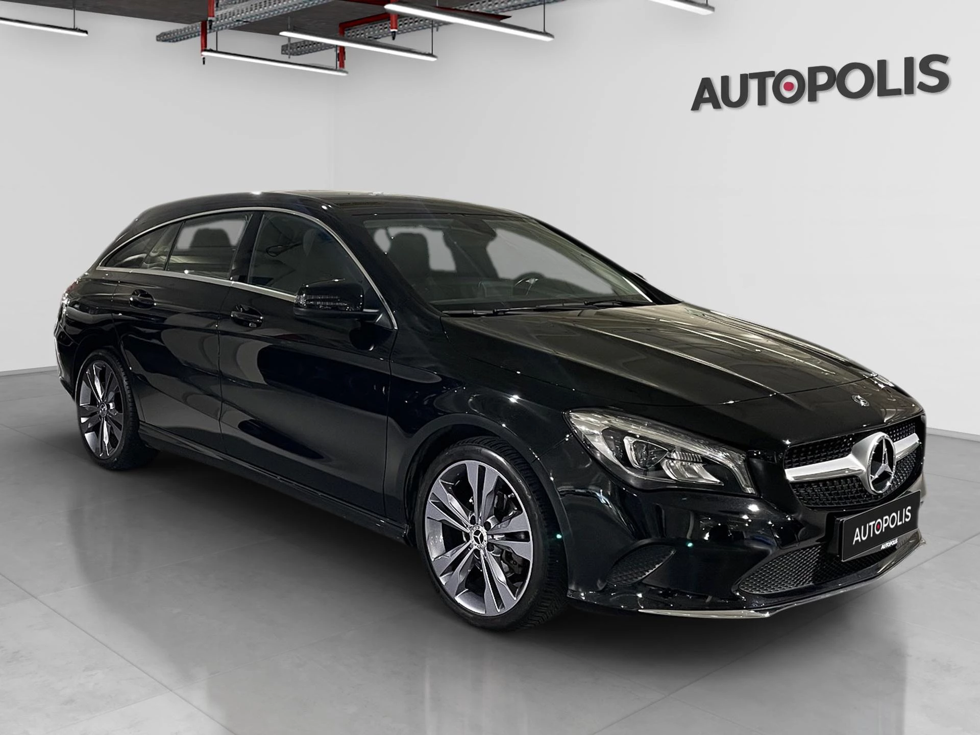 Mercedes-Benz-CLA-image-18