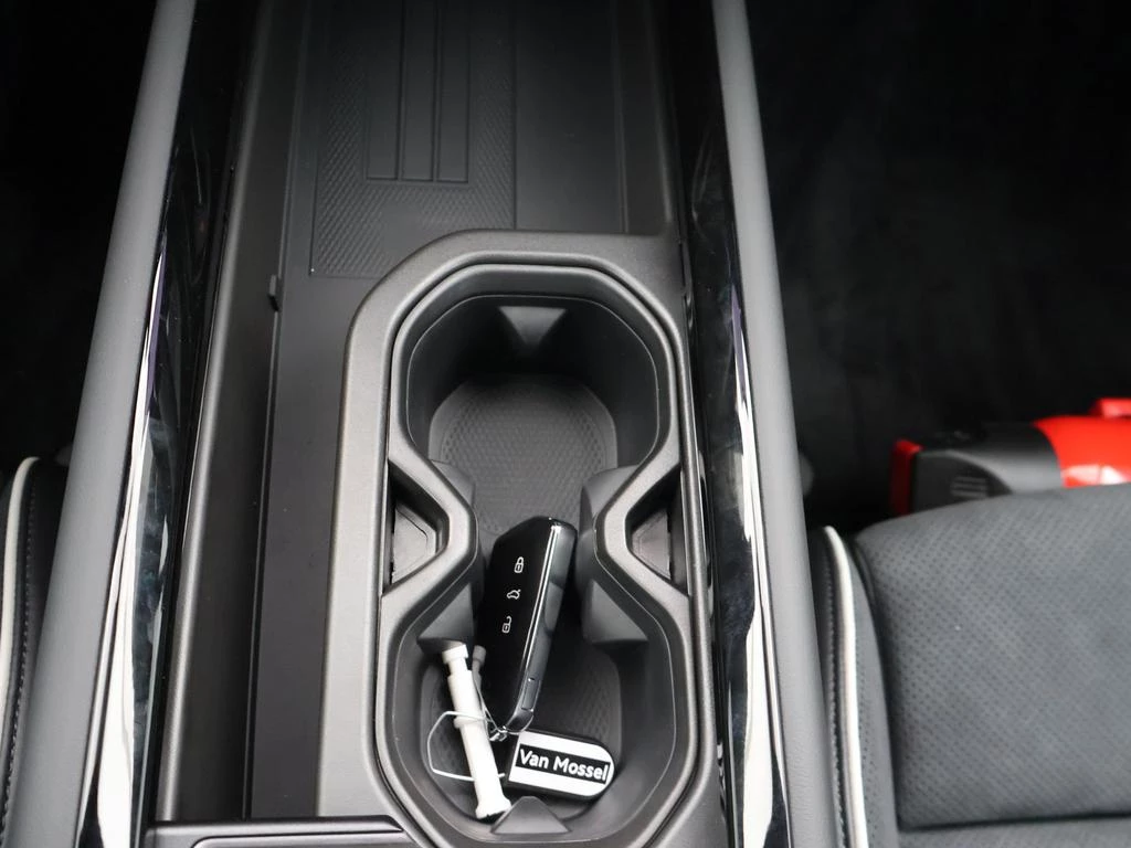 Volkswagen ID.7 Tourer Pro Business Premium 77 kWh 286PK * DEMO *